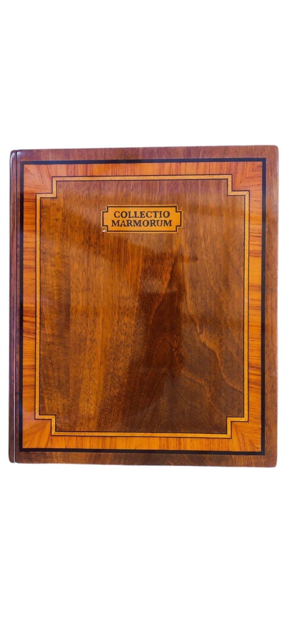 An Italian Marble Specimen Sample Book, 20th Century In Excellent Condition For Sale In Spencertown, NY