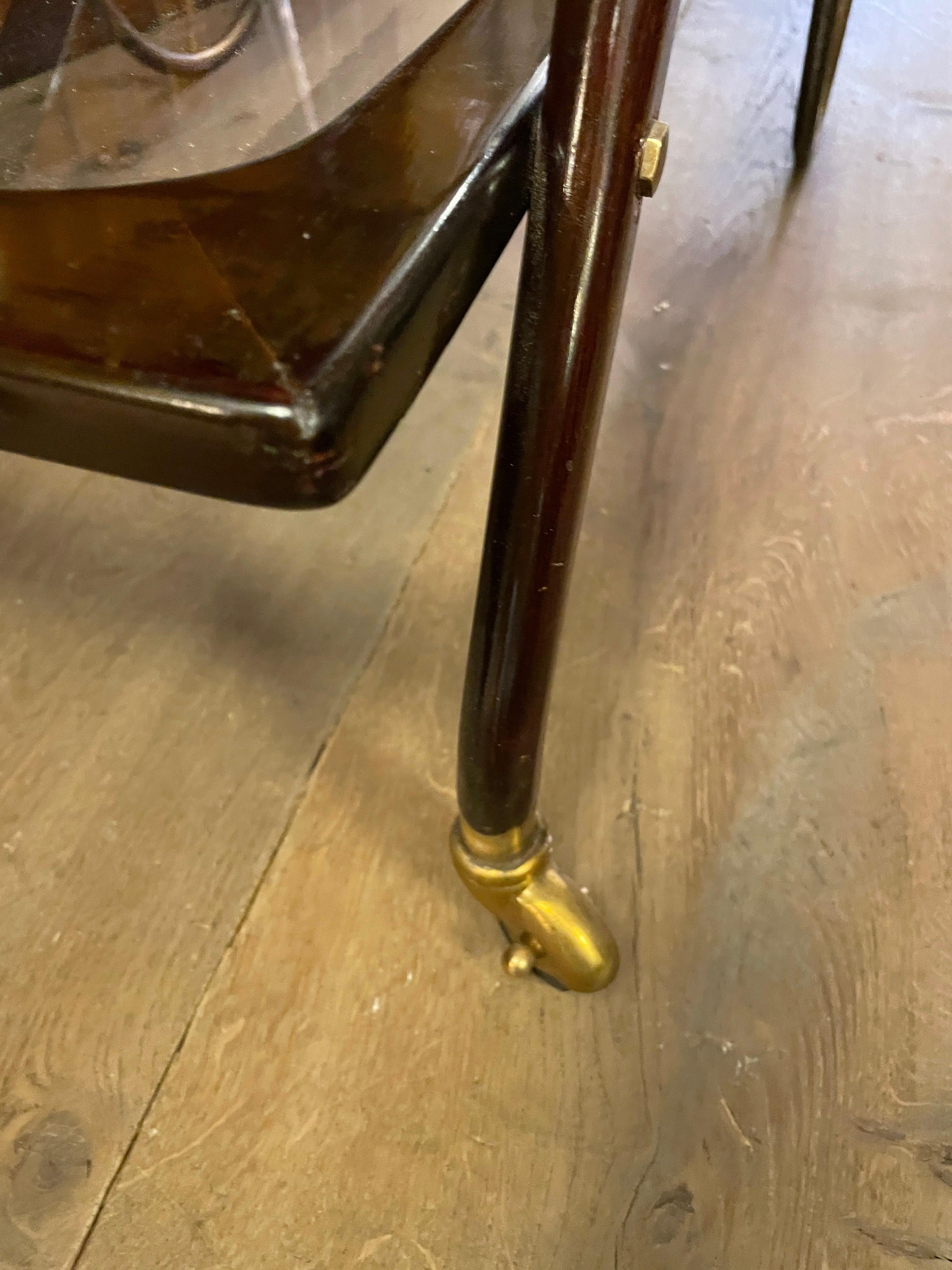 Mid-Century Modern Chariot de bar italien du milieu du siècle dernier en vente