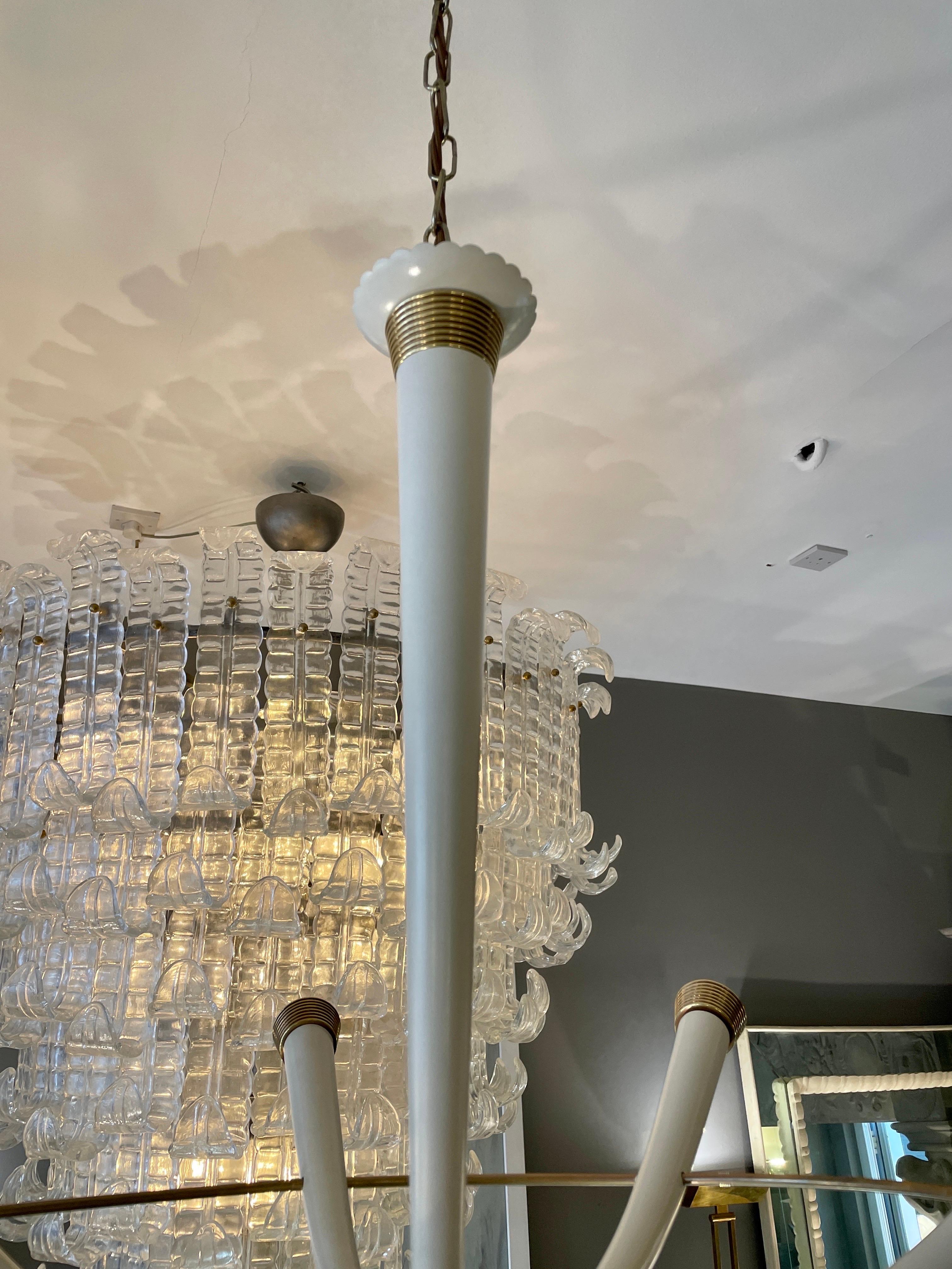 Lampadario italiano di metà secolo in ottone in vendita 3
