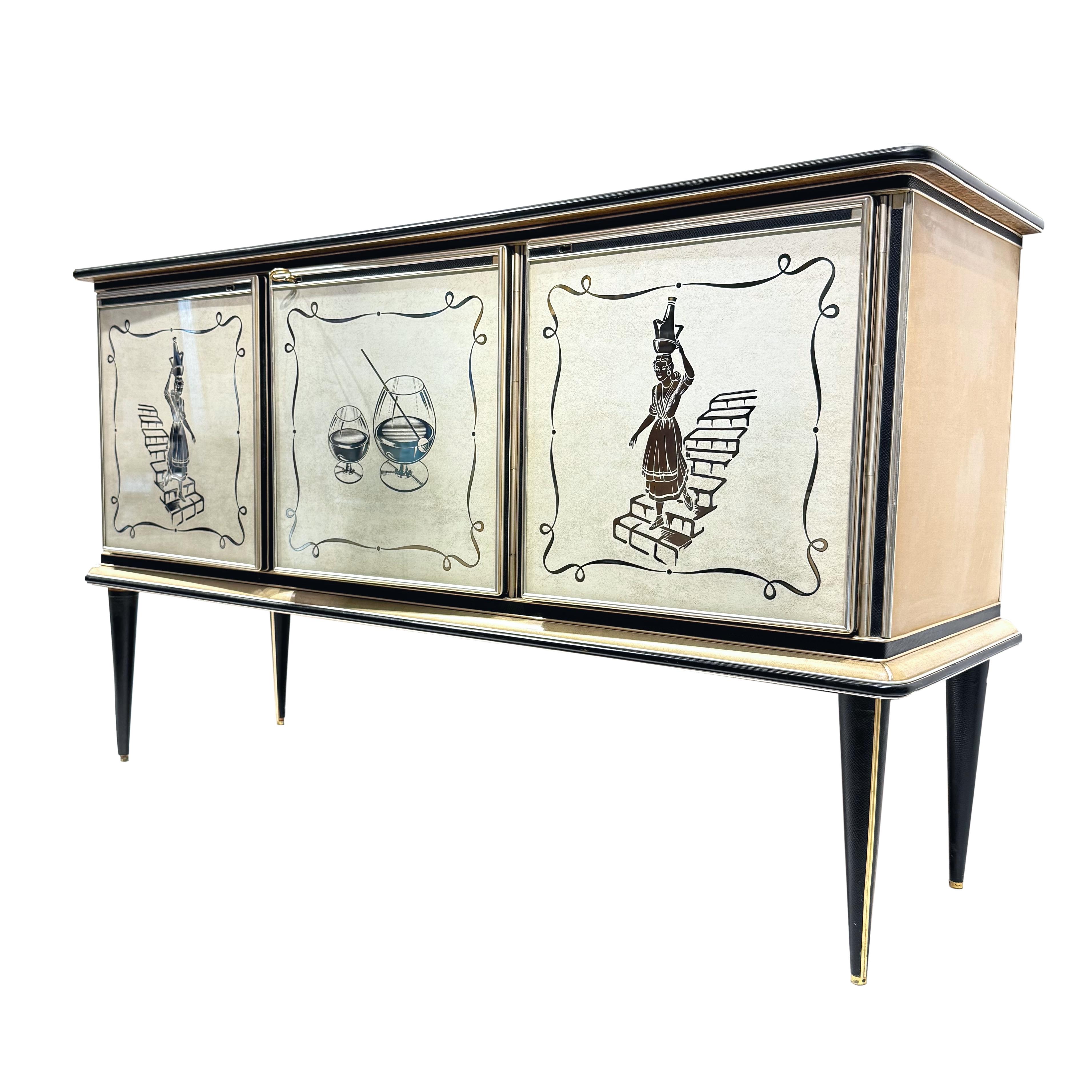 English An Italian Mid-Century Modern Cocktail Credenza by Umberto Mascagni, ca. 1950