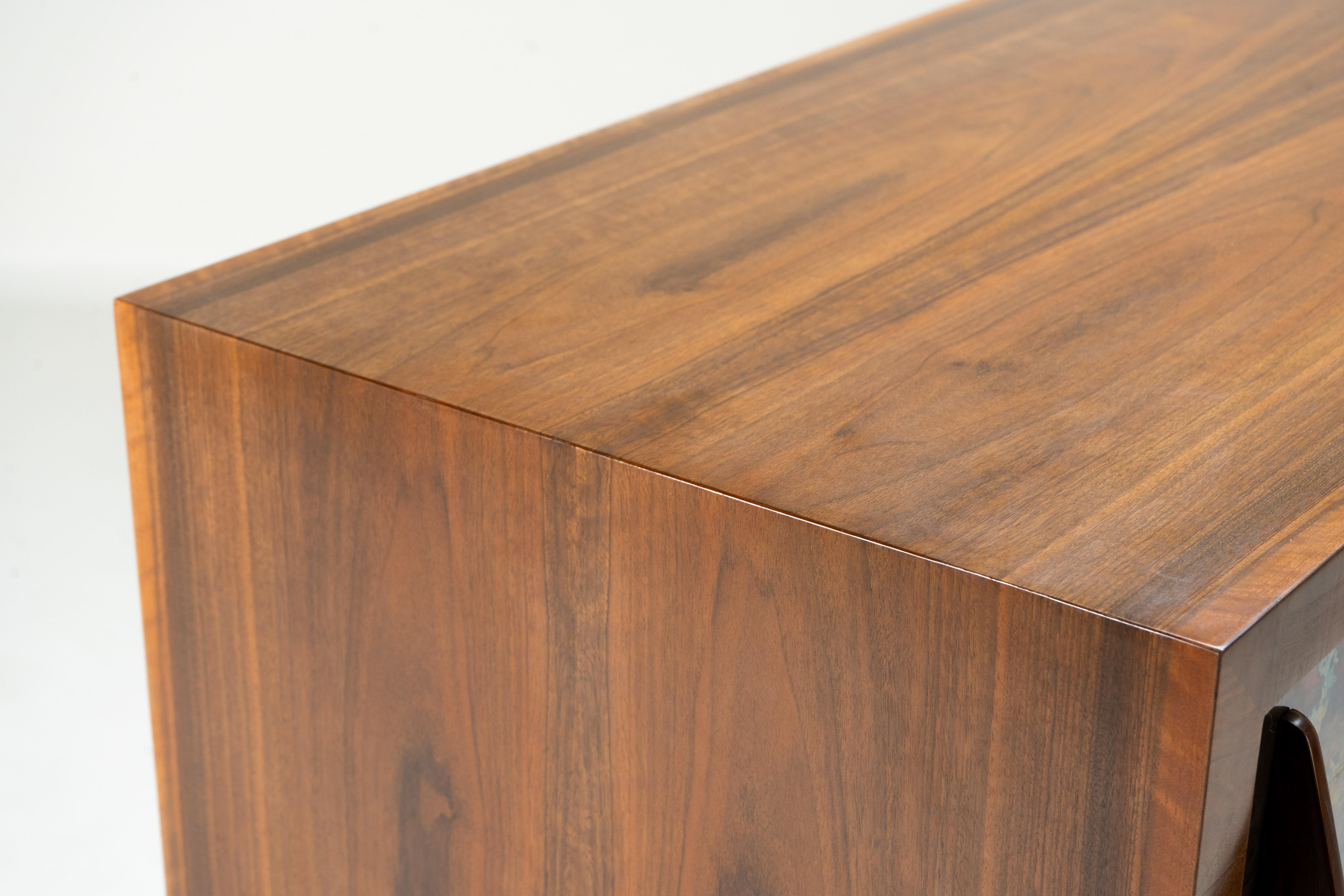 An Italian Mid-Century Sideboard with Two Brass-Covered Doors and Three Drawers For Sale 7