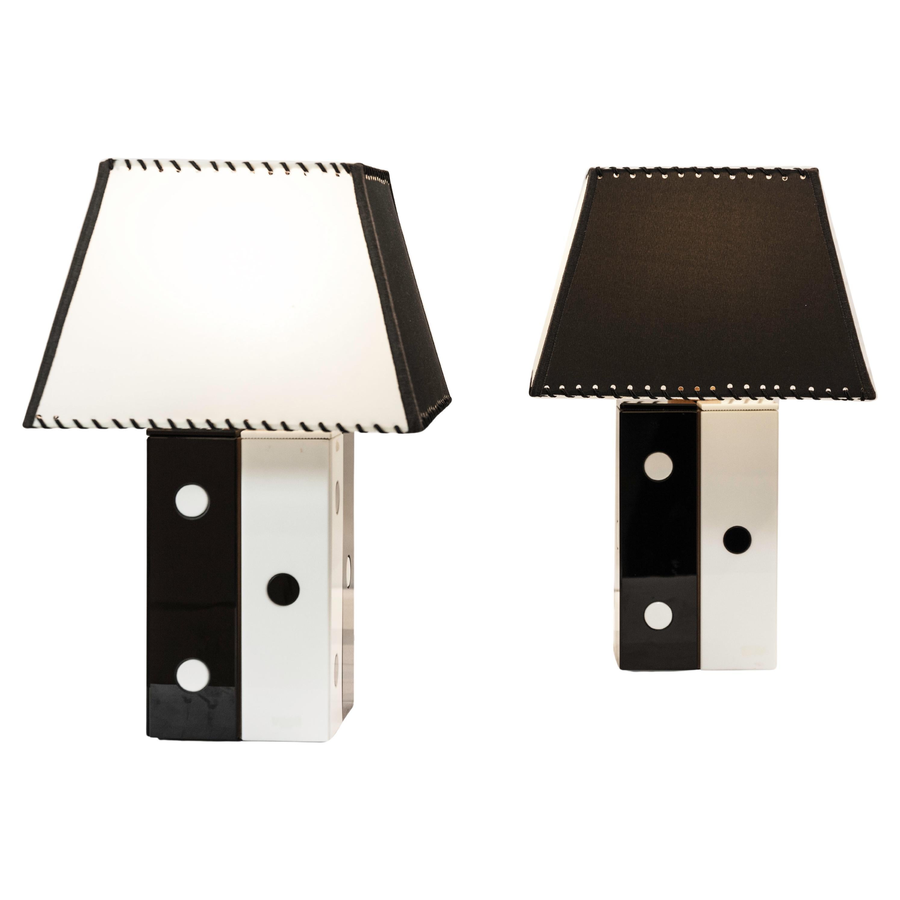 Paire de lampes de table italiennes Pois noir et blanc 1960 circa en vente