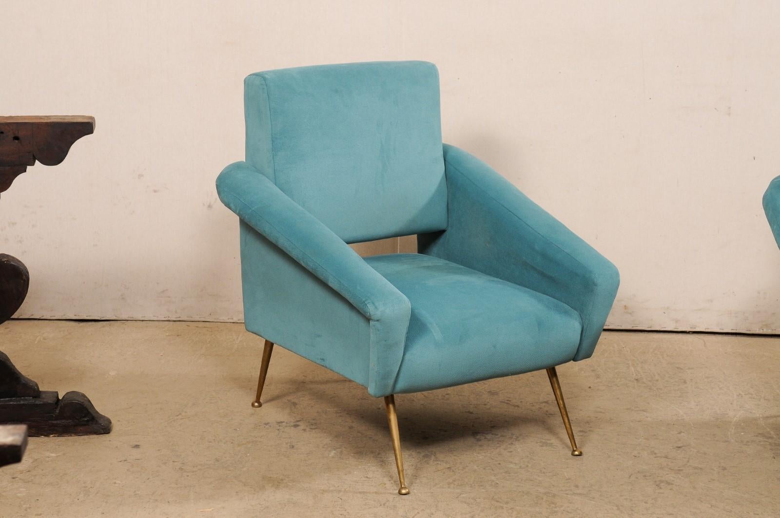 French Italian Pair of Mid-Century Modern Upholstered Club Chairs For Sale
