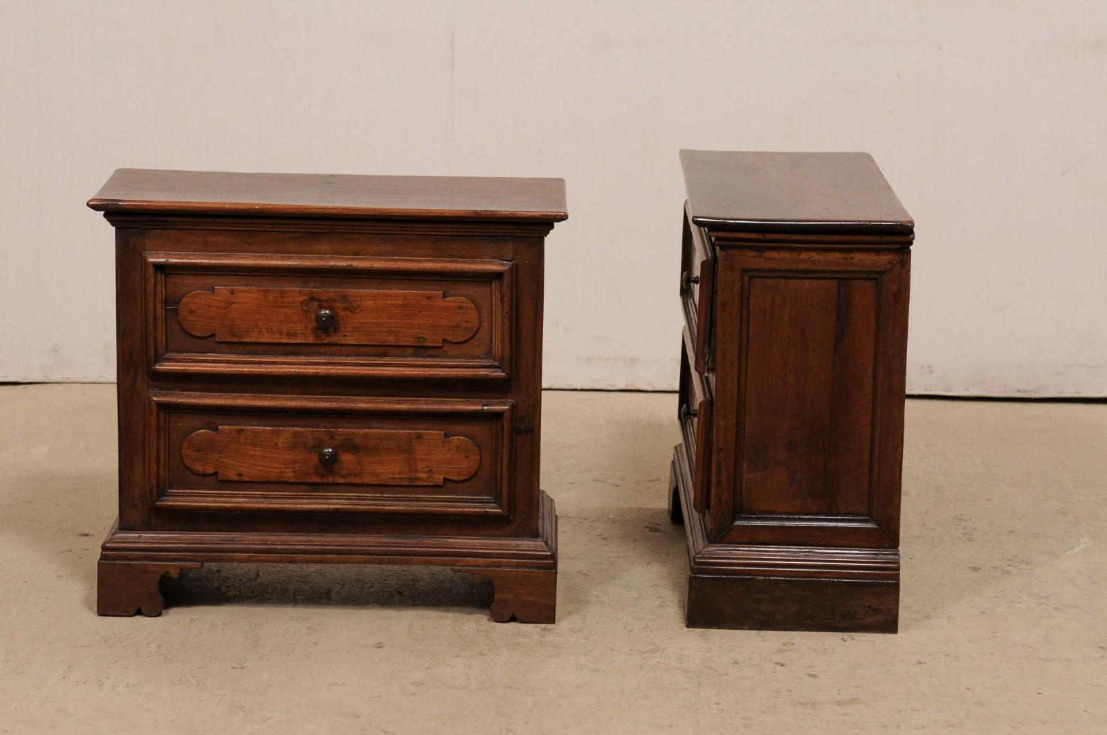 Italian Pair of Walnut Side-Chests with Decoratively Paneled Drawer Fronts For Sale 6