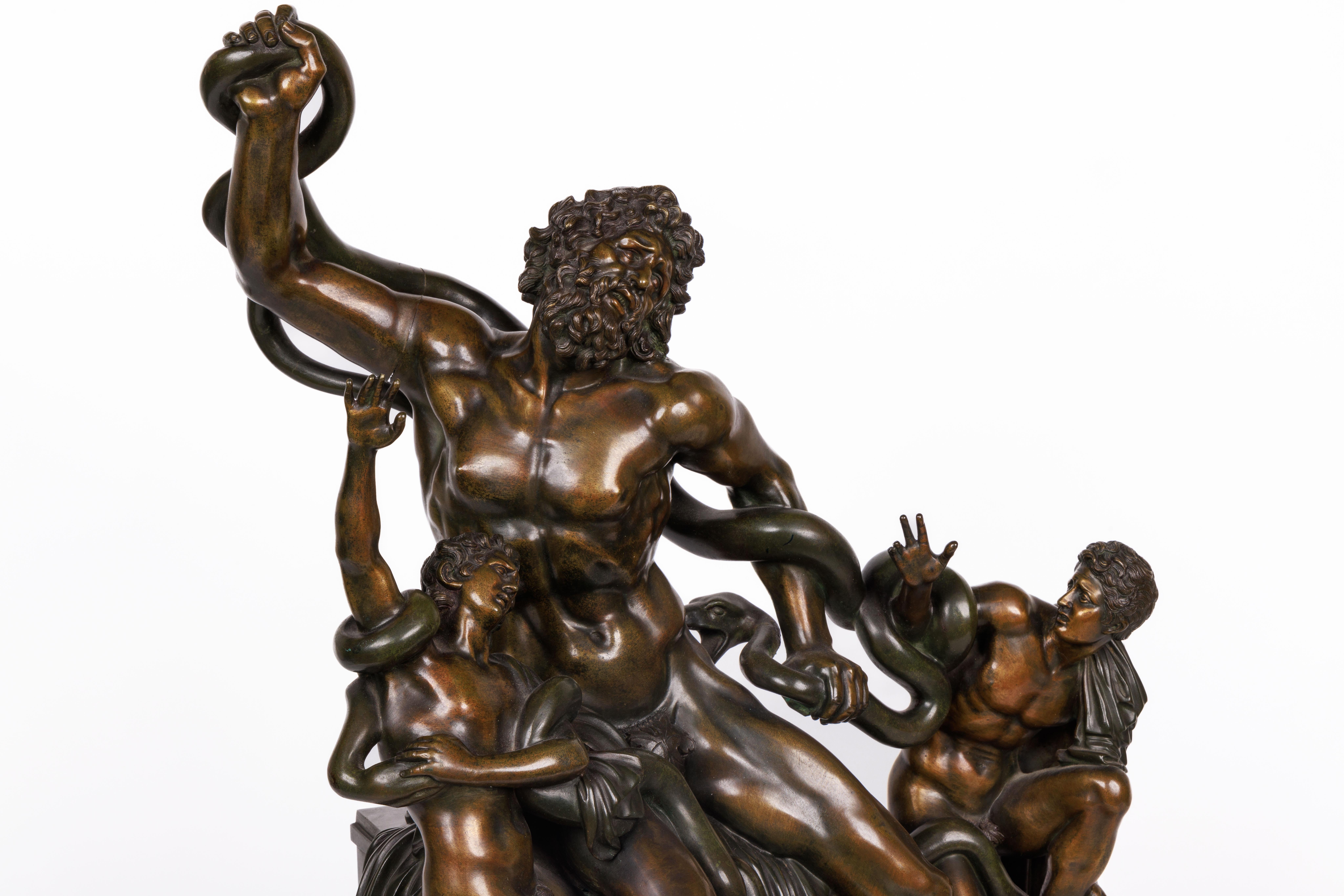 Sculpture de groupe italienne en bronze patiné représentant Laocoon et ses fils, vers 1870 en vente 6
