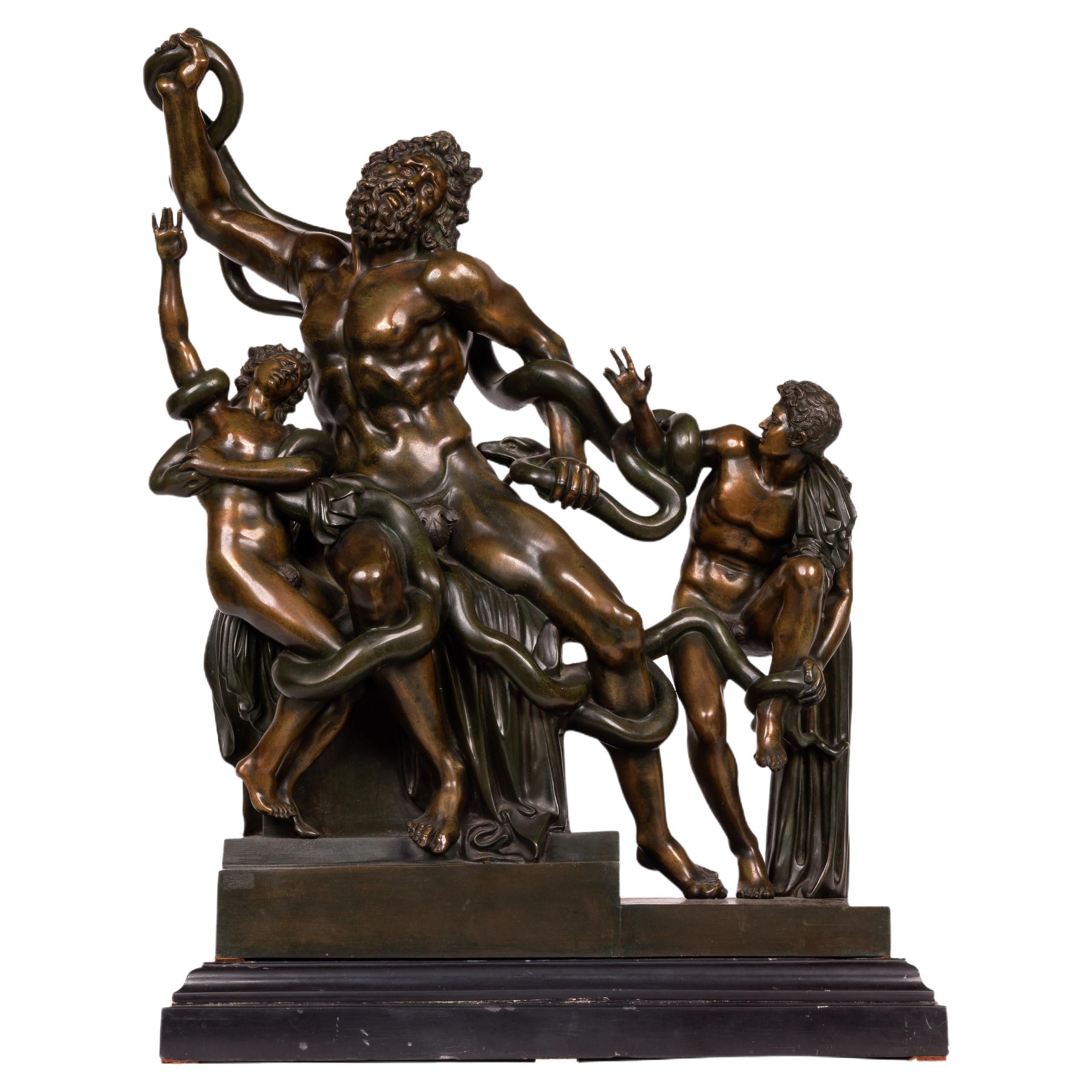 Sculpture de groupe italienne en bronze patiné représentant Laocoon et ses fils, vers 1870