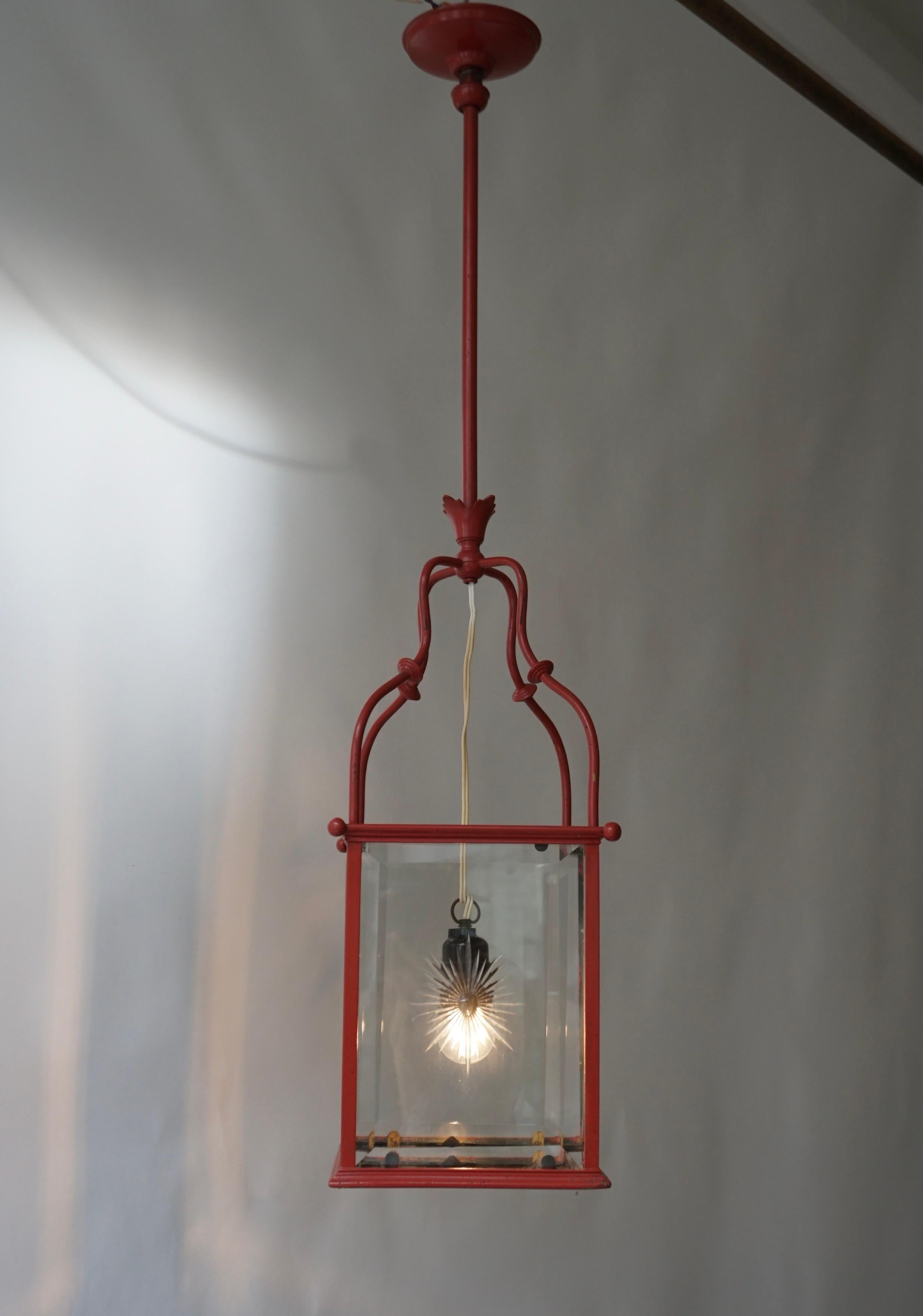 An Italian Red Tole Metal Lantern with Cut Glass, Early 20th C. For Sale 6