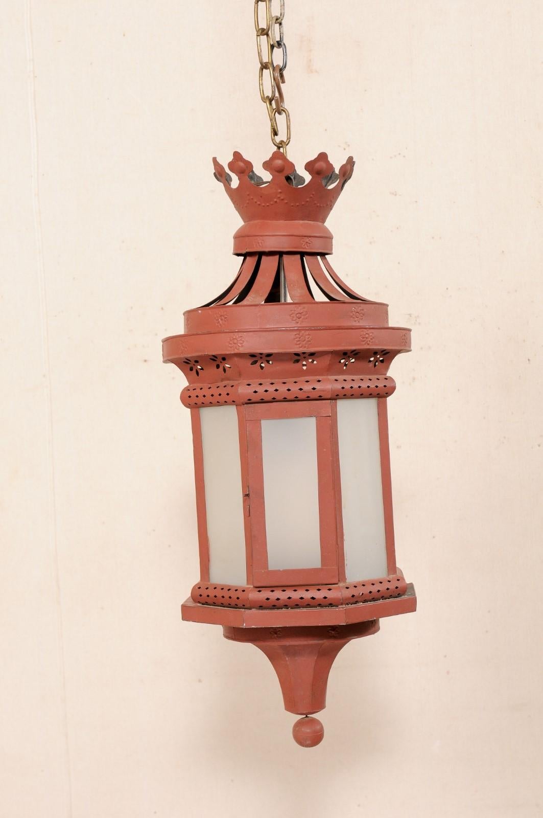 An Italian Red Tole Metal Single-Light Lantern with Crown Top, Early 20th C. 3