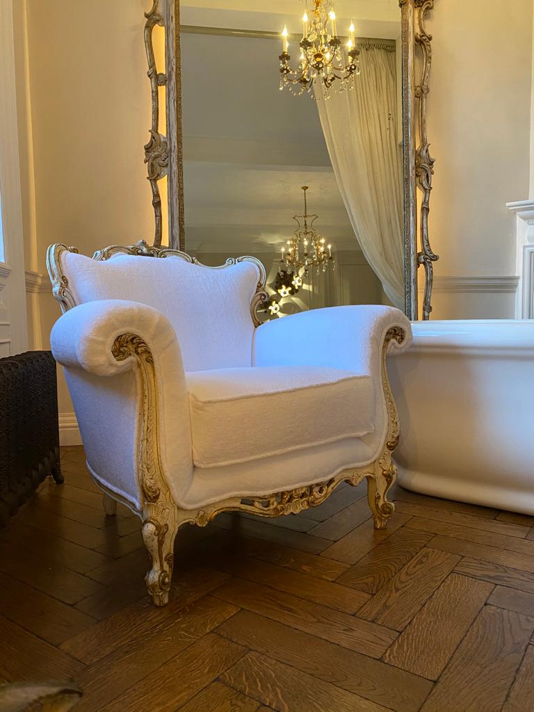 Fauteuil italien rococo doré à la feuille en vente 2