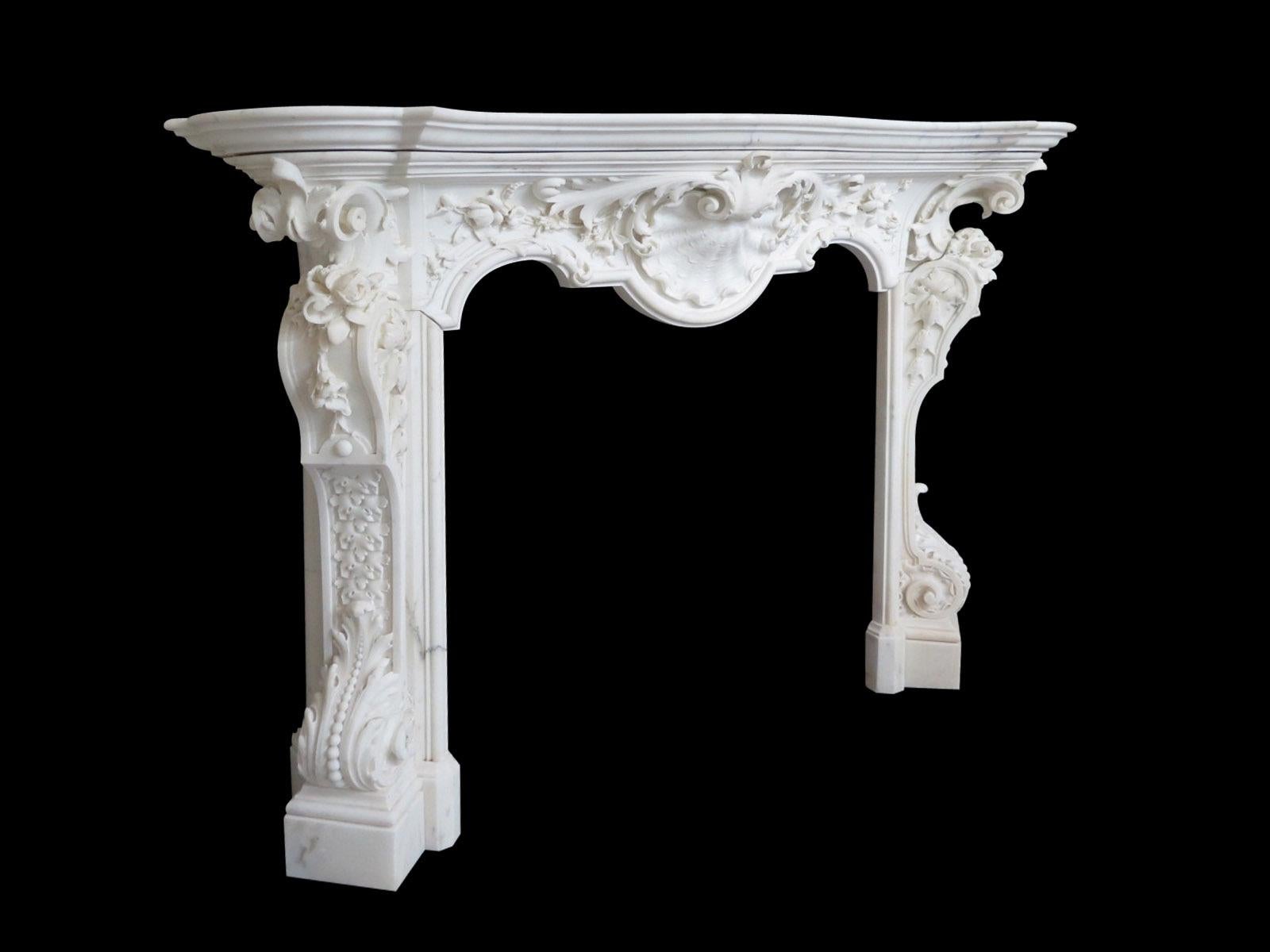 An Italian Rococo Revival Statuary White Marble Fireplace Mantel In Good Condition For Sale In London, GB