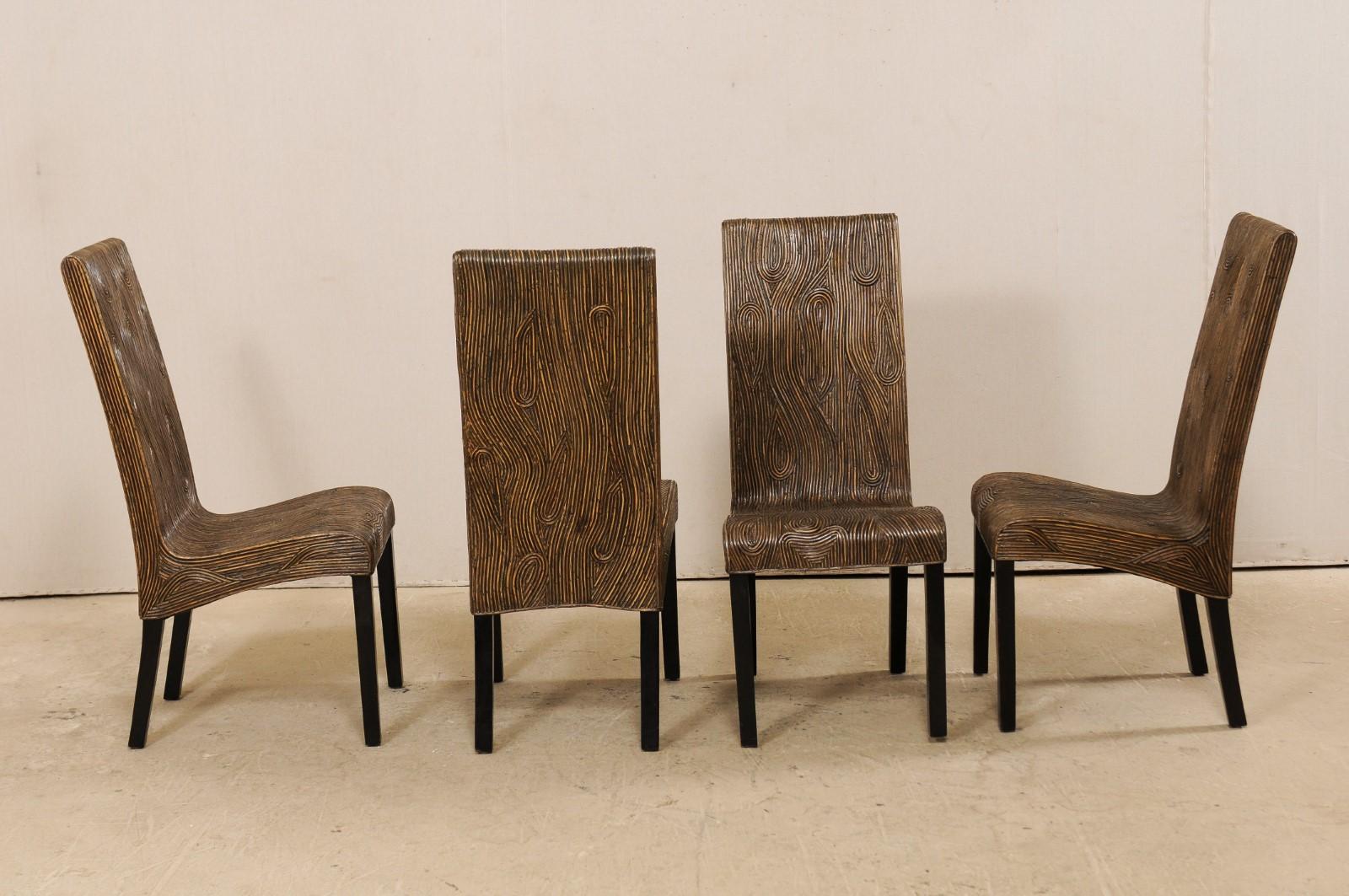 Juego de 4 sillas auxiliares de caña doblada de estilo moderno orgánico, fabricadas por un artesano italiano Italiano en venta