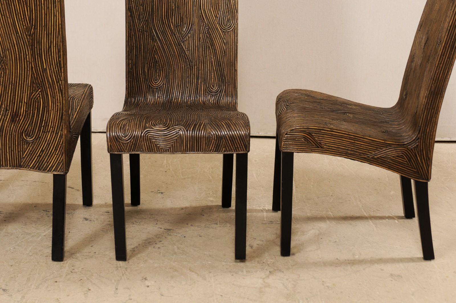 Juego de 4 sillas auxiliares de caña doblada de estilo moderno orgánico, fabricadas por un artesano italiano Madera en venta