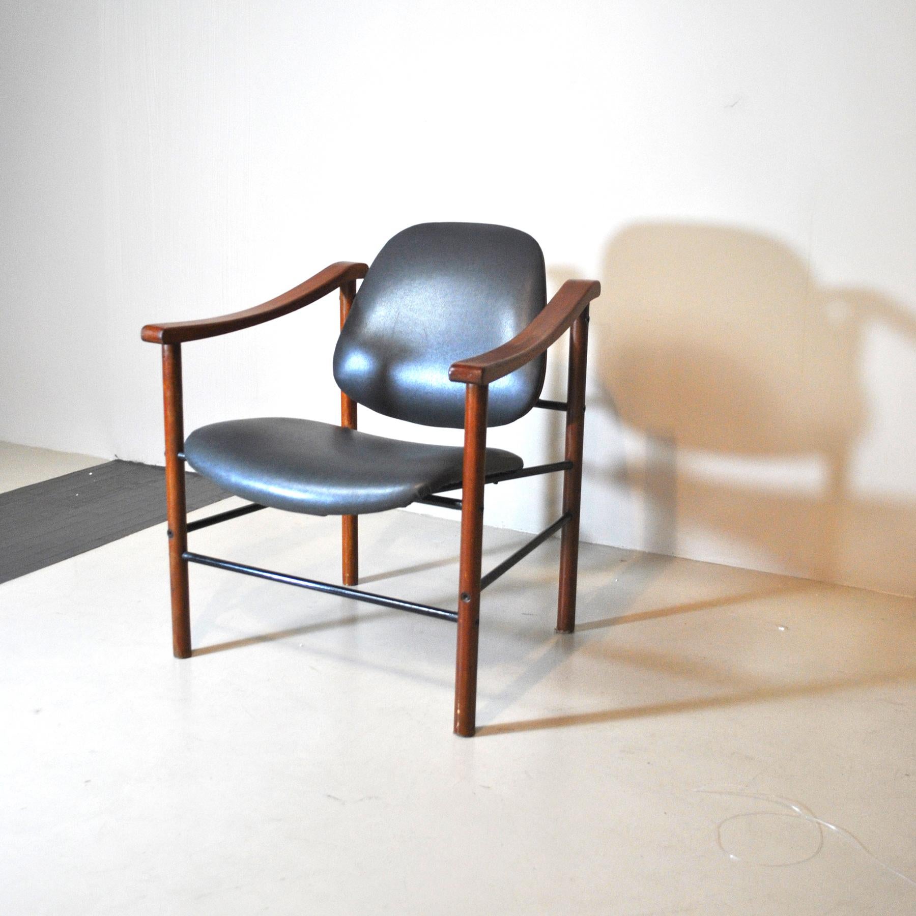 Mid-Century Modern Italian Set of of two Little Ministerial Armchairs Midcentury, 1960s For Sale