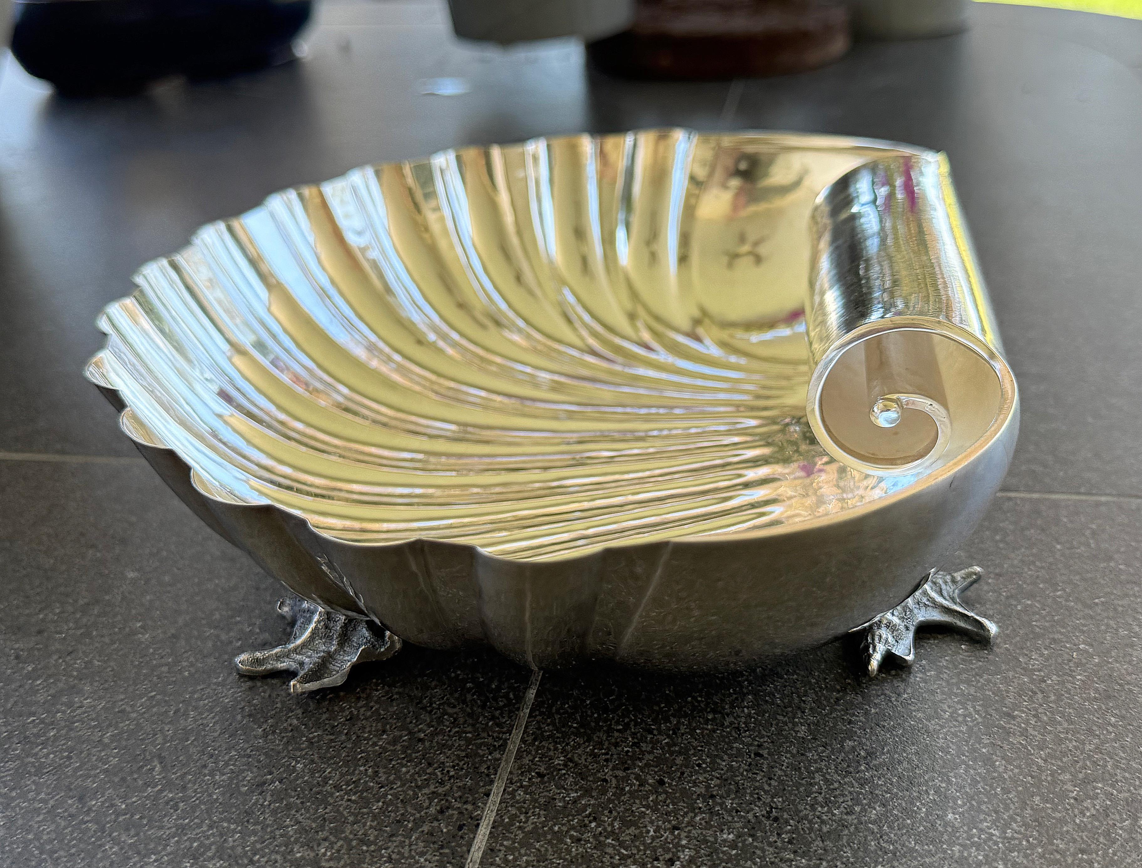 Centro de mesa italiano de plata en forma de concha de Buccellati, S. XX en venta 2