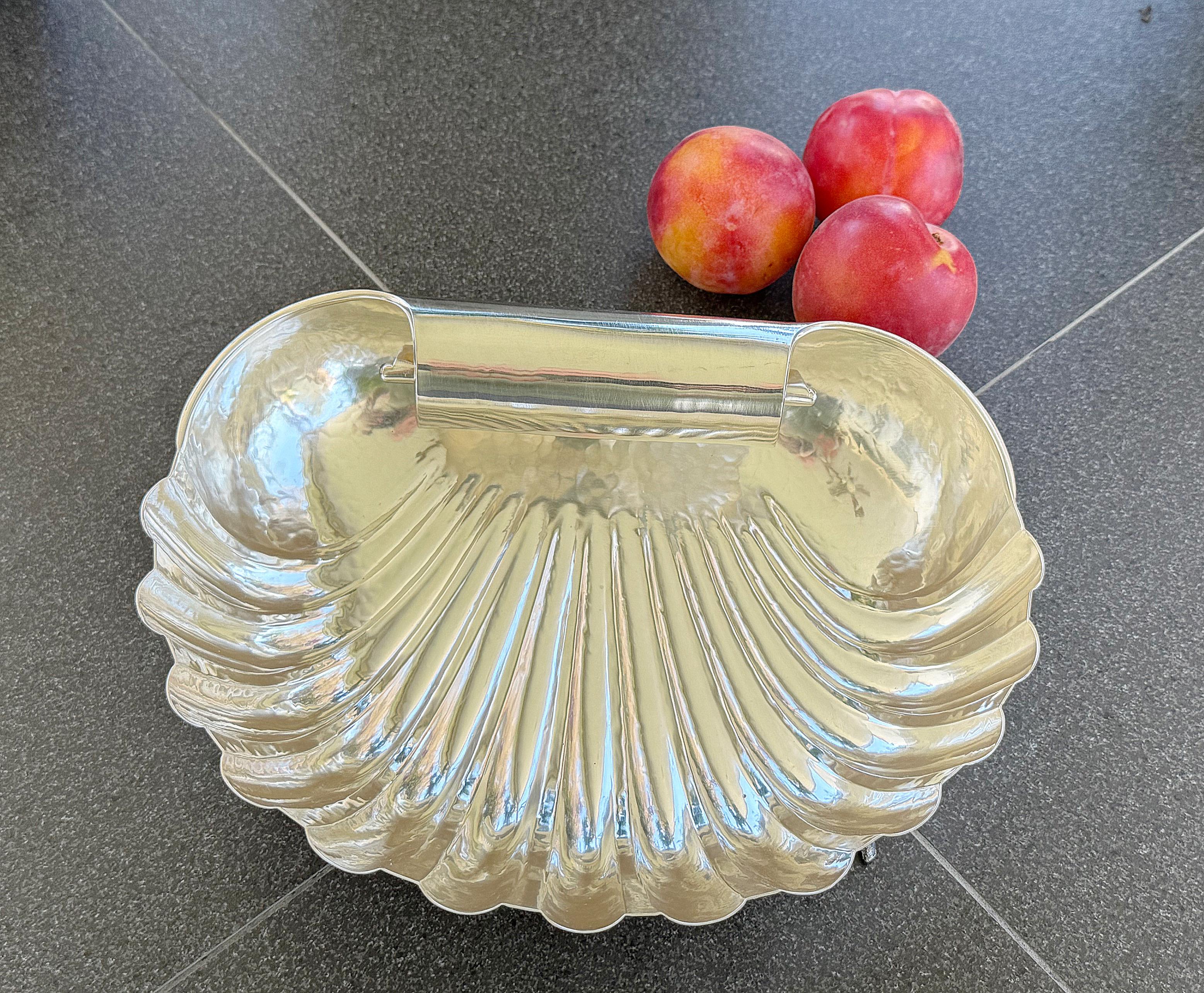 Centro de mesa italiano de plata en forma de concha de Buccellati, S. XX en venta 9