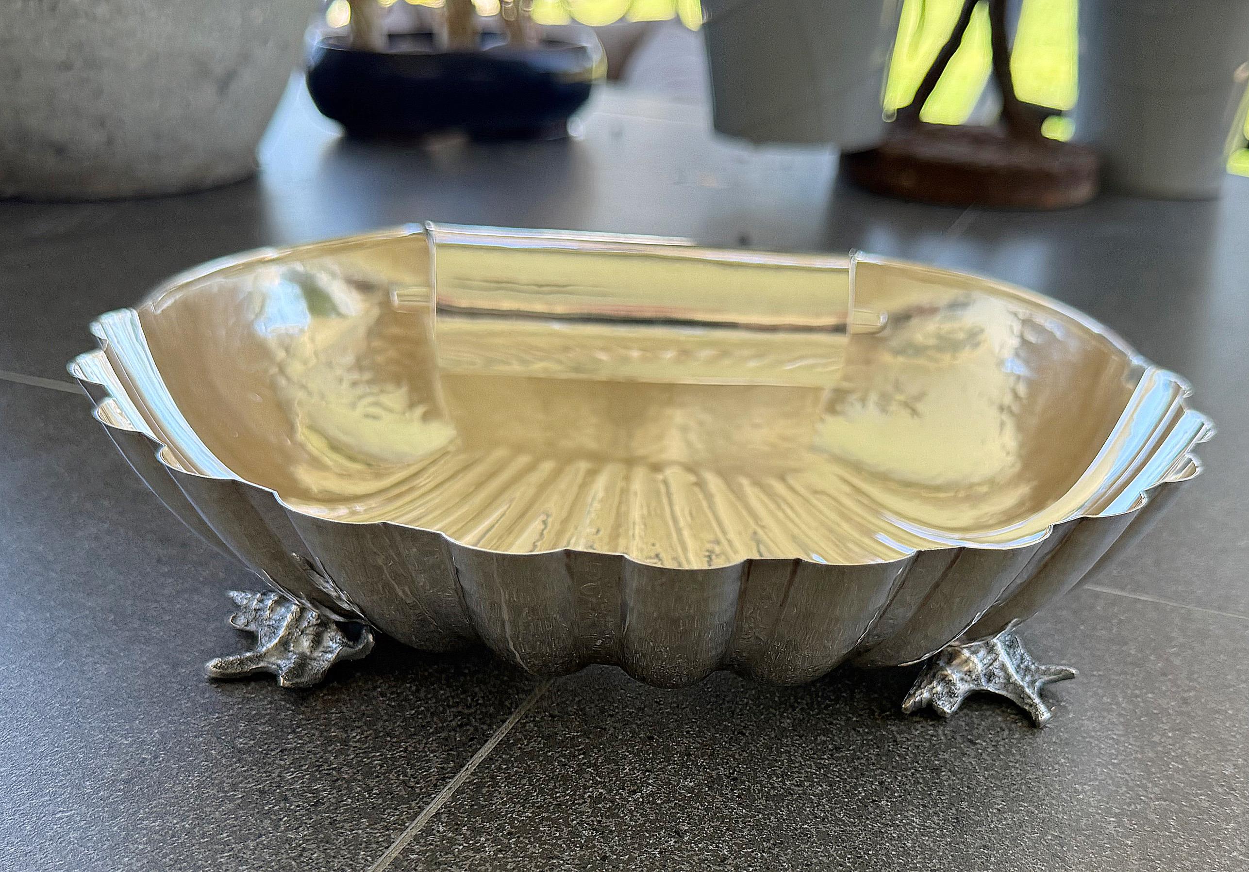 Centro de mesa italiano de plata en forma de concha de Buccellati, S. XX Neoclásico en venta