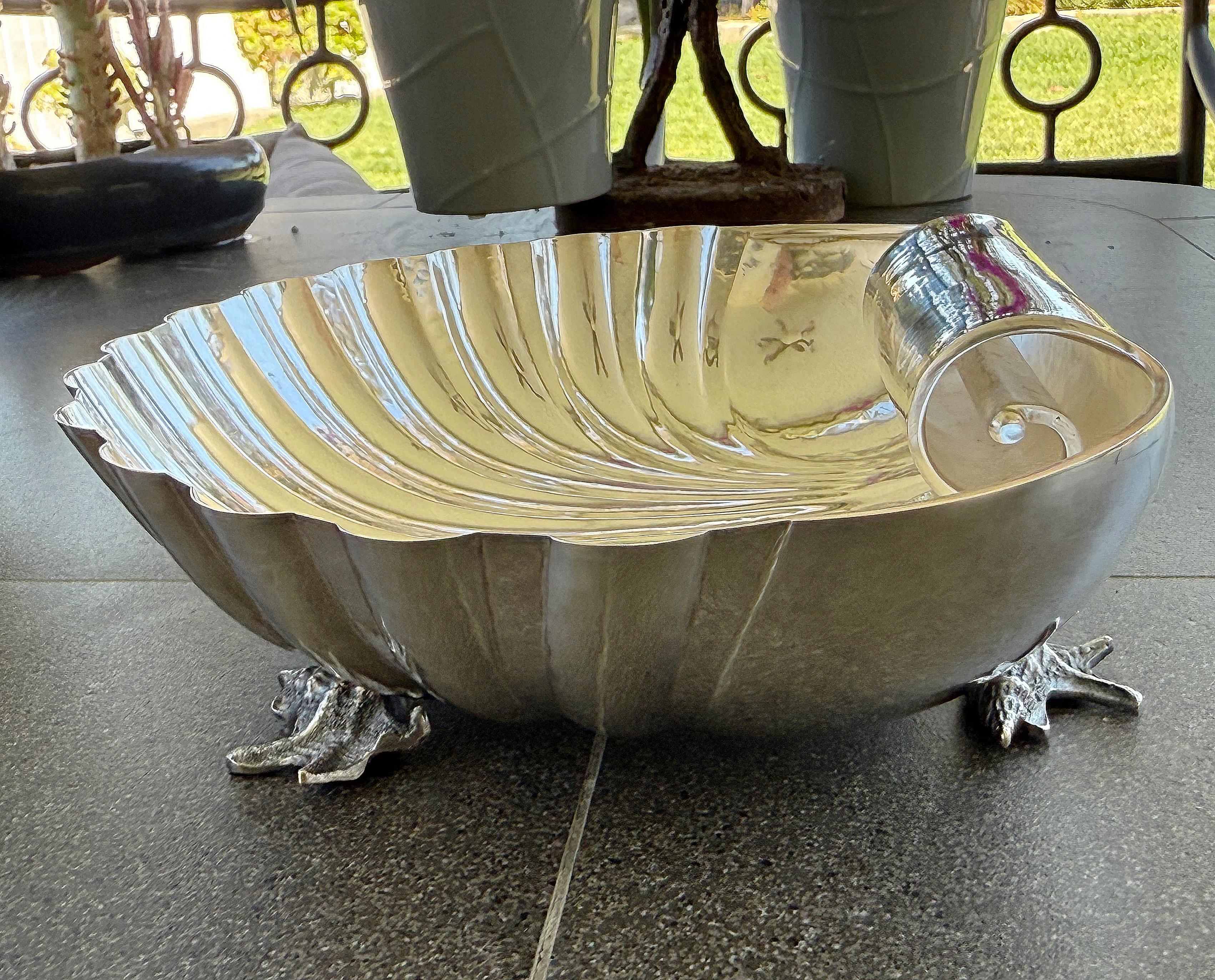 Centro de mesa italiano de plata en forma de concha de Buccellati, S. XX en venta 1