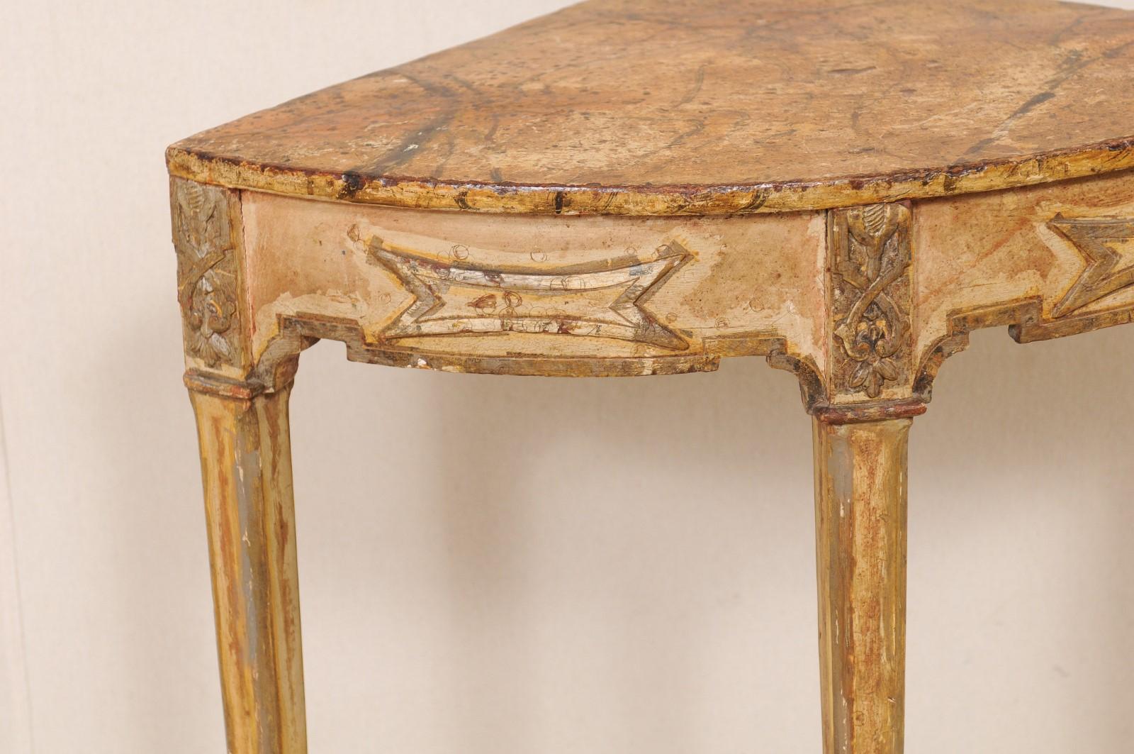 Italian Three-Legged Corner Table with Faux Marble Painted Top, Mid-20th Century For Sale 1