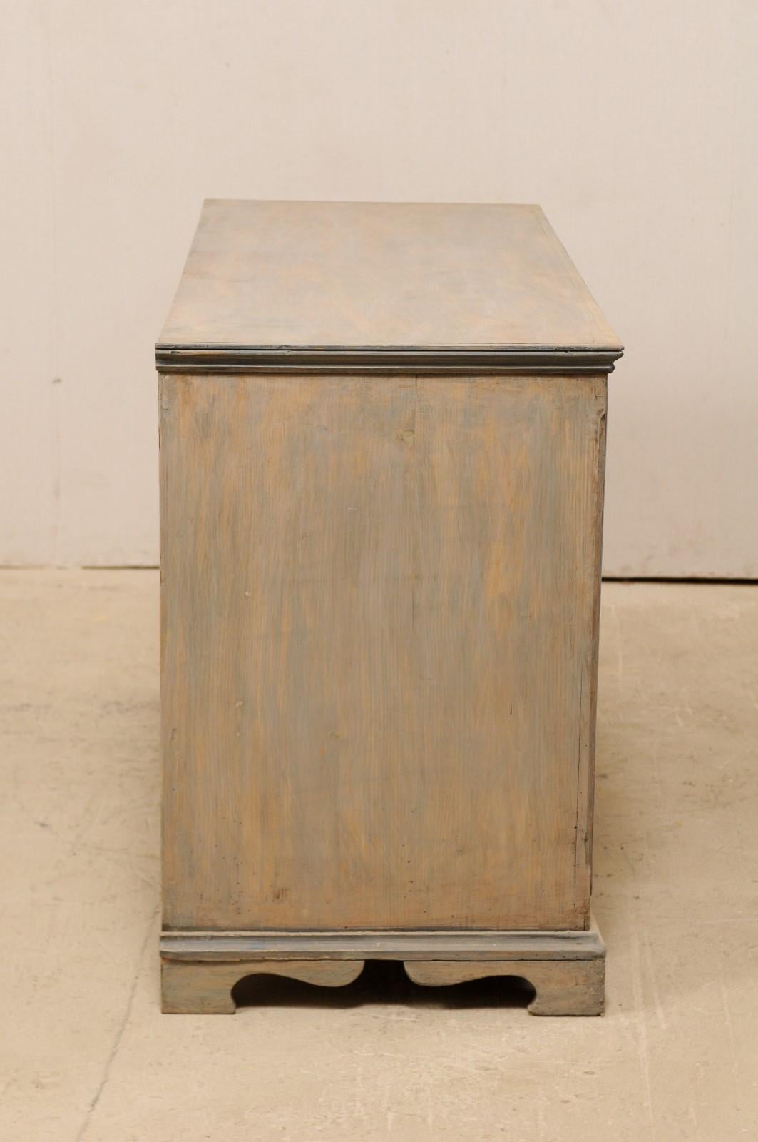 Italian Two-Door Painted Wood Cabinet from the 19th Century 2