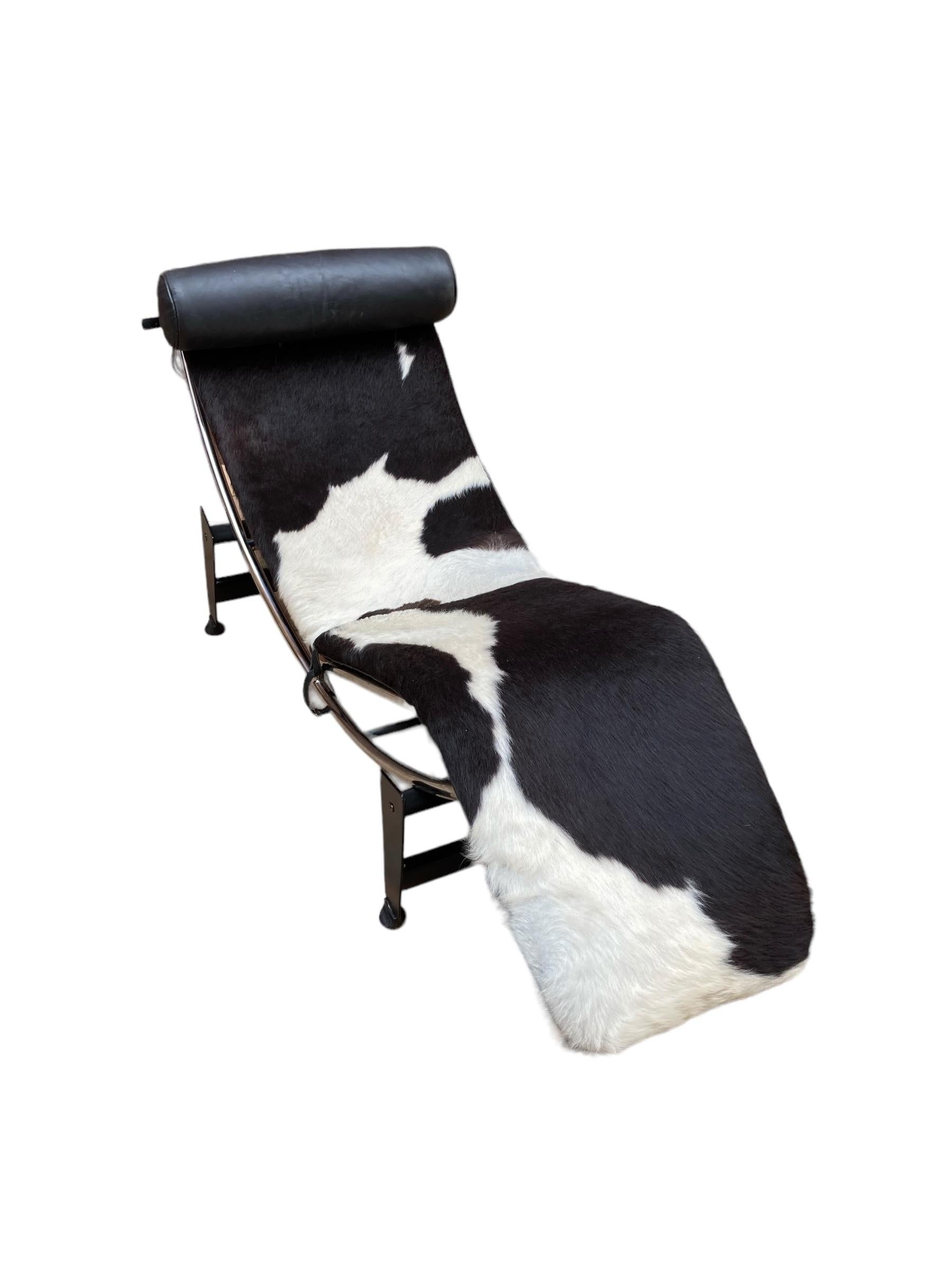 Minimalist An 'LC4' Le Corbusier Style chaise longue, upholstered in pony hide