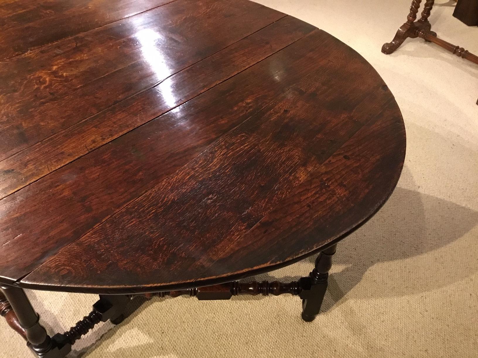 Early 18th Century Oak 18th Century Period Antique Gate Leg Farmhouse Table