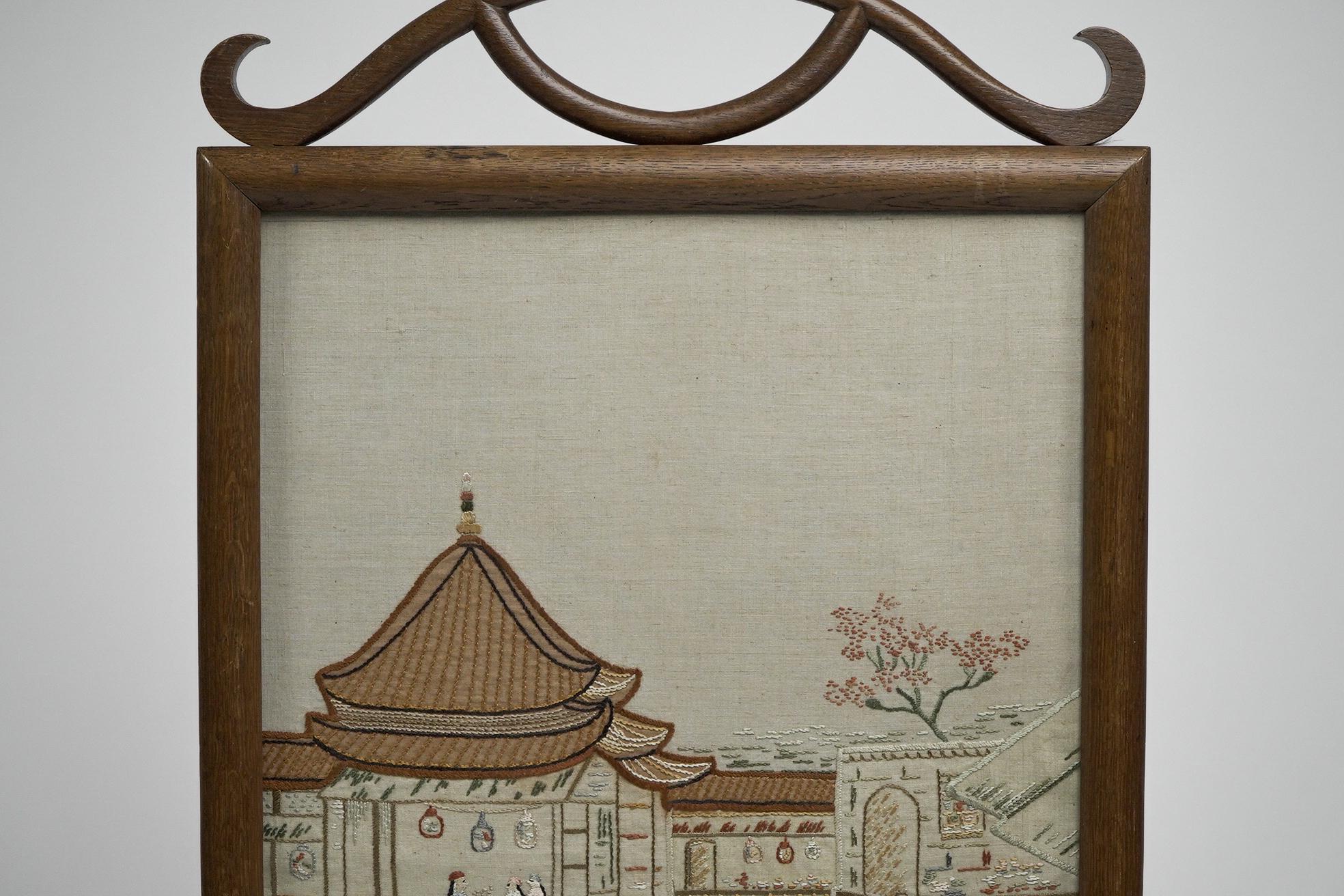 Anglo-Japanese oak firescreen with a Torri gate detail & embroidery river scene. In Good Condition For Sale In London, GB