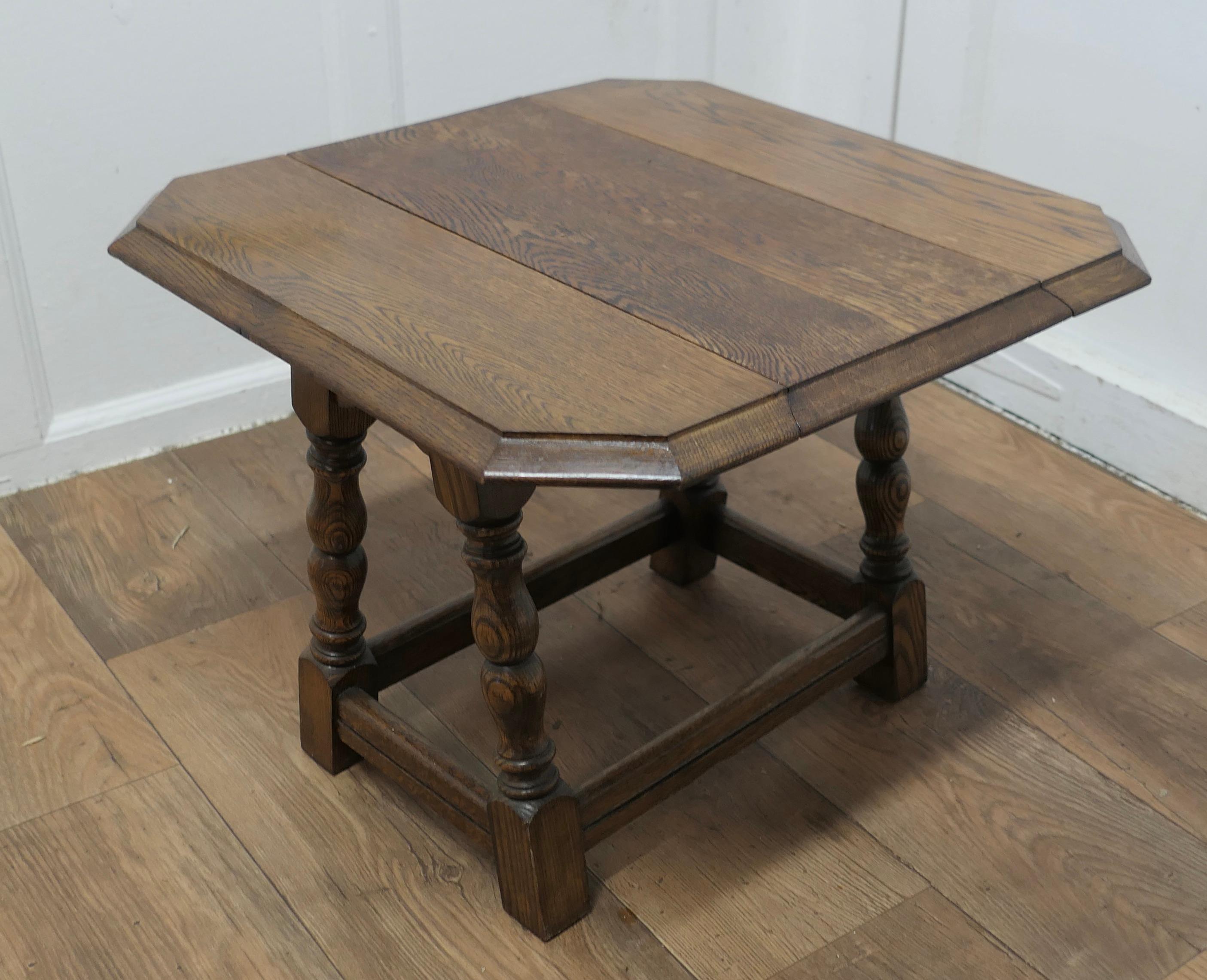 An Oak Joint Stool, Coffee Table  This a good Oak Joint   For Sale 1