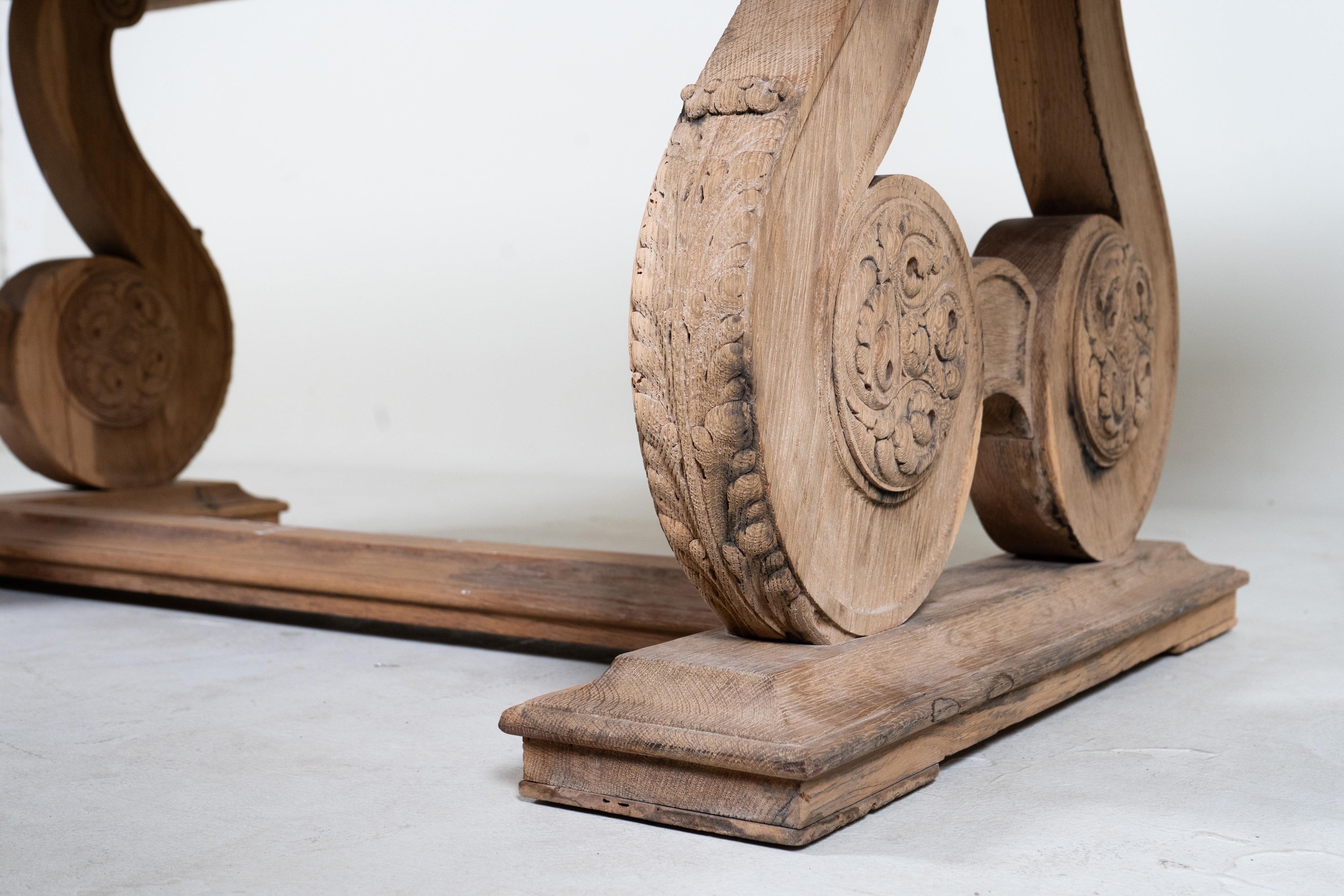An Oak Wood Table with Carved Legs For Sale 7