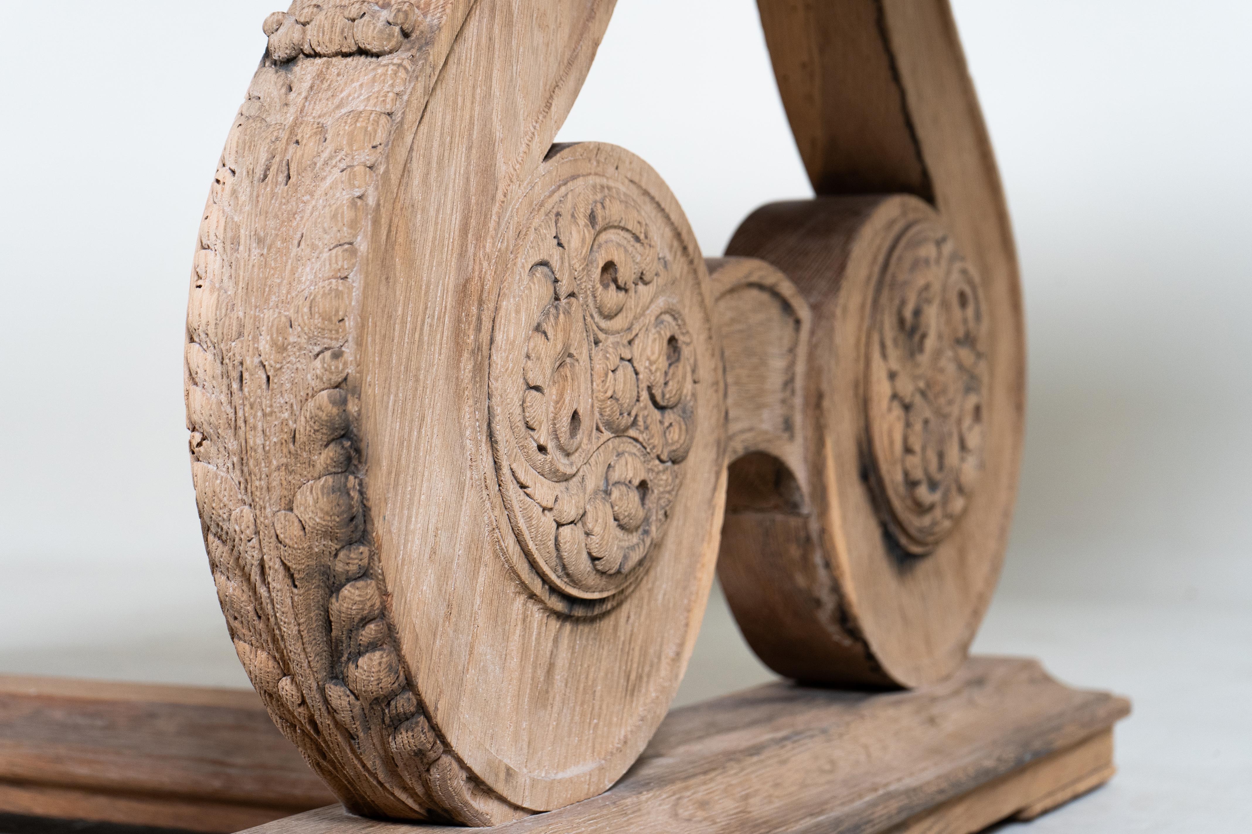 An Oak Wood Table with Carved Legs For Sale 8