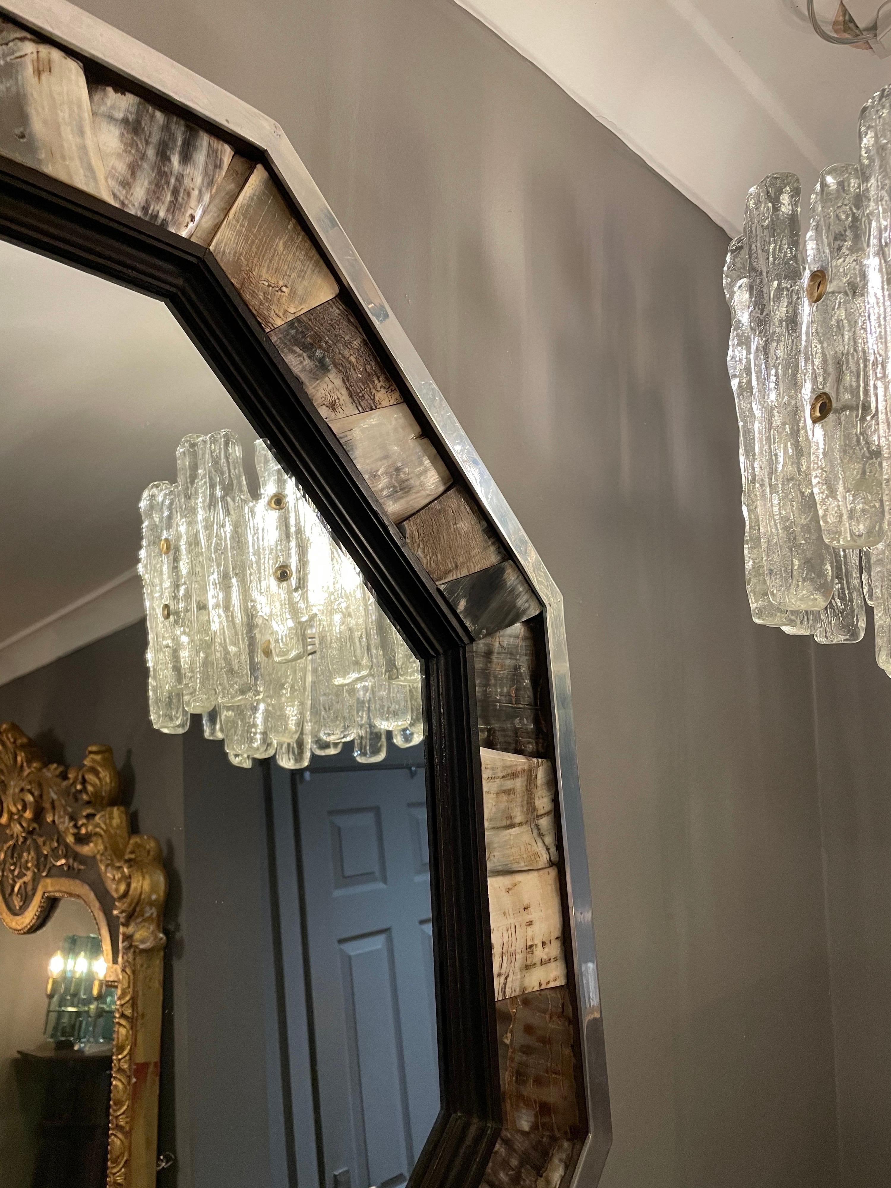 Anglais Miroir octogonal d'Anthony Redmile, vers 1970 en vente