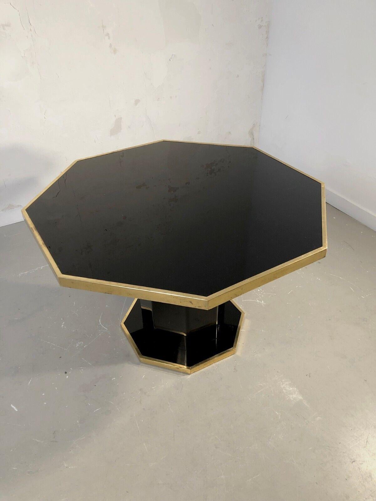 Brass A SHABBY-CHIC NEO-CLASSICAL Octogonal DINING TABLE by ERIC MAVILLE, France, 1970 For Sale