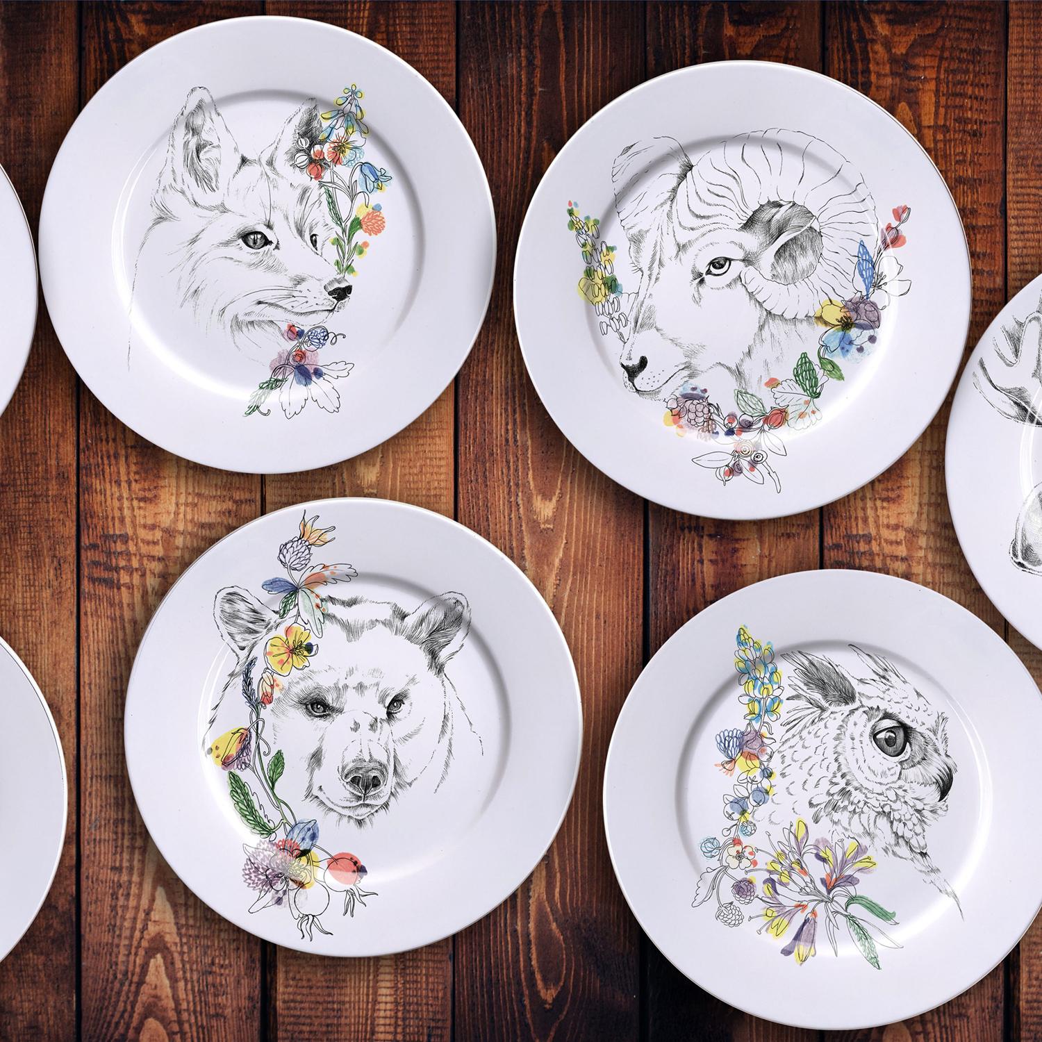 Italian Ode to the Woods, Contemporary Porcelain Dinner Plate with Owl and Flowers For Sale