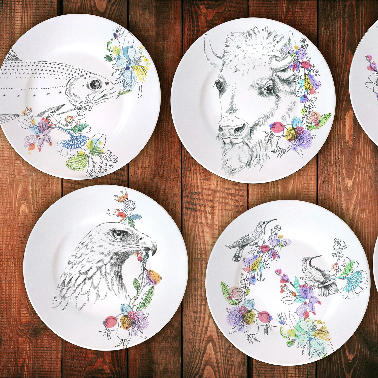 Italian Ode to the Woods, Contemporary Porcelain Dinner Plate with Bear and Flowers For Sale