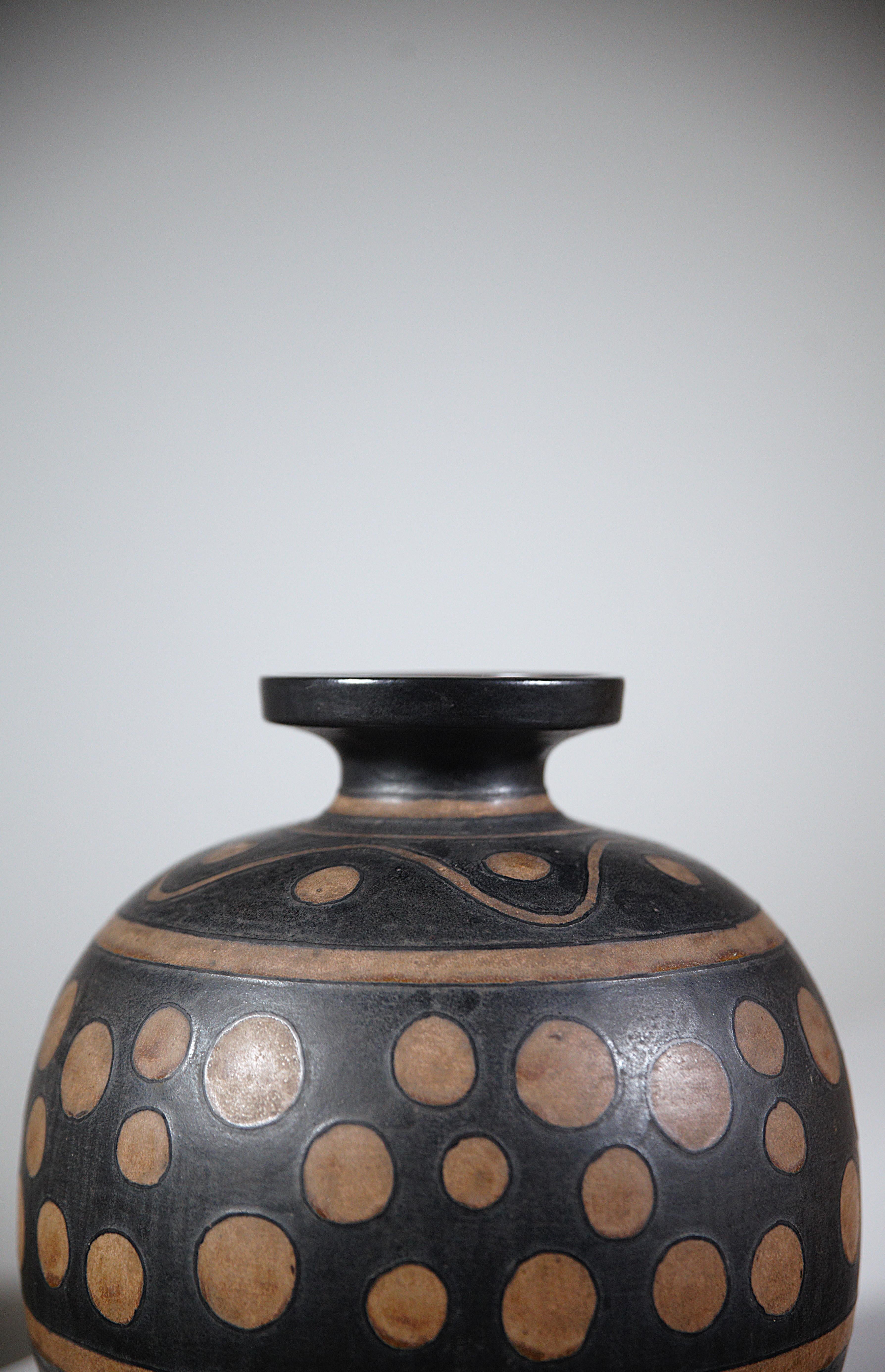 An Odetta Stoneware Vase by HB Quimper France 1930's (Französisch) im Angebot