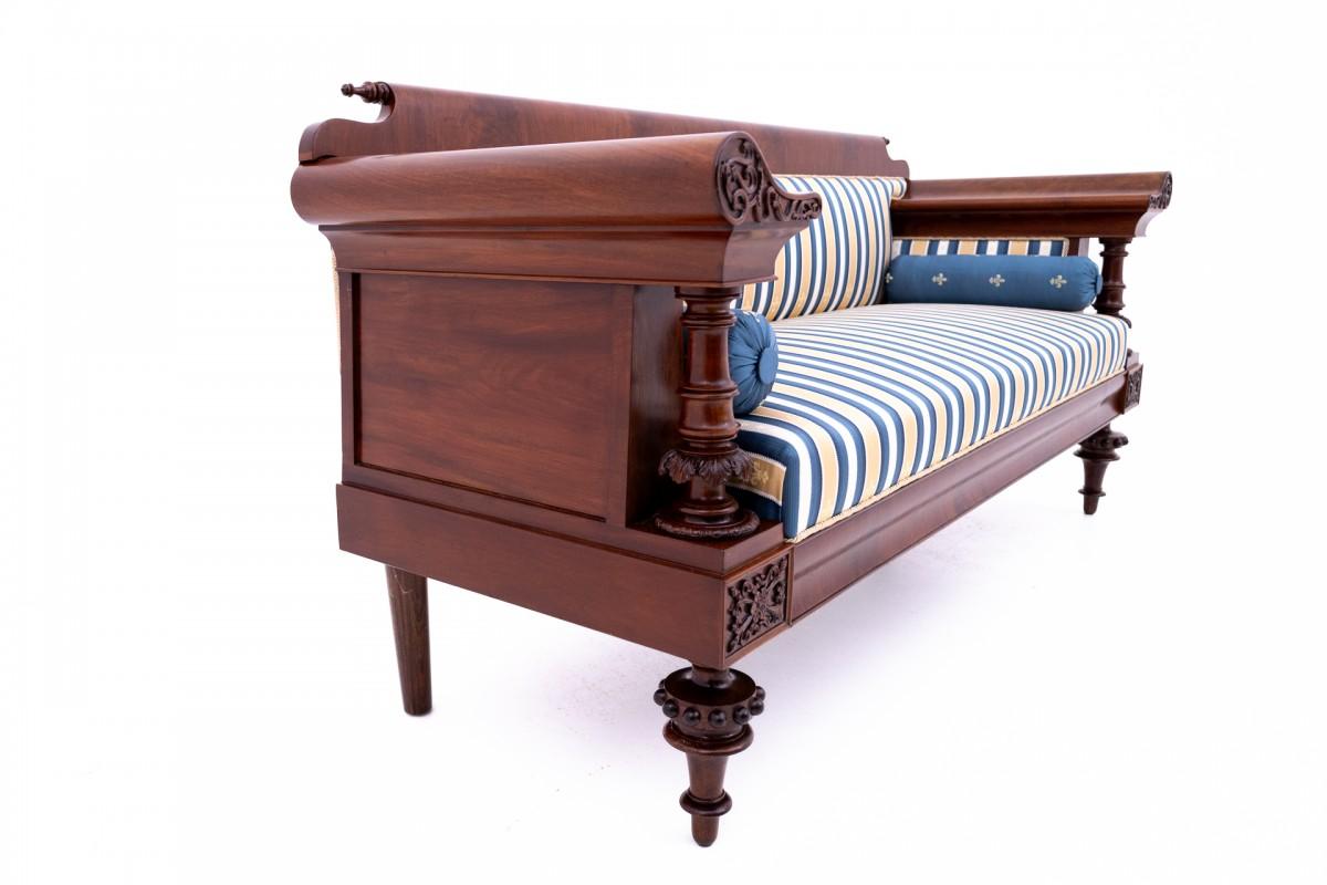 An old sofa in an eclectic style, Western Europe. After renovation. 3
