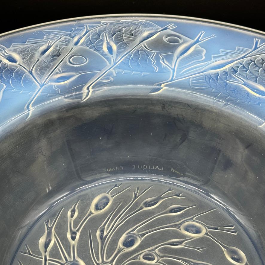 An Opalescent Glass Bowl Anvers By R.Lalique In Excellent Condition For Sale In SAINT-OUEN-SUR-SEINE, FR