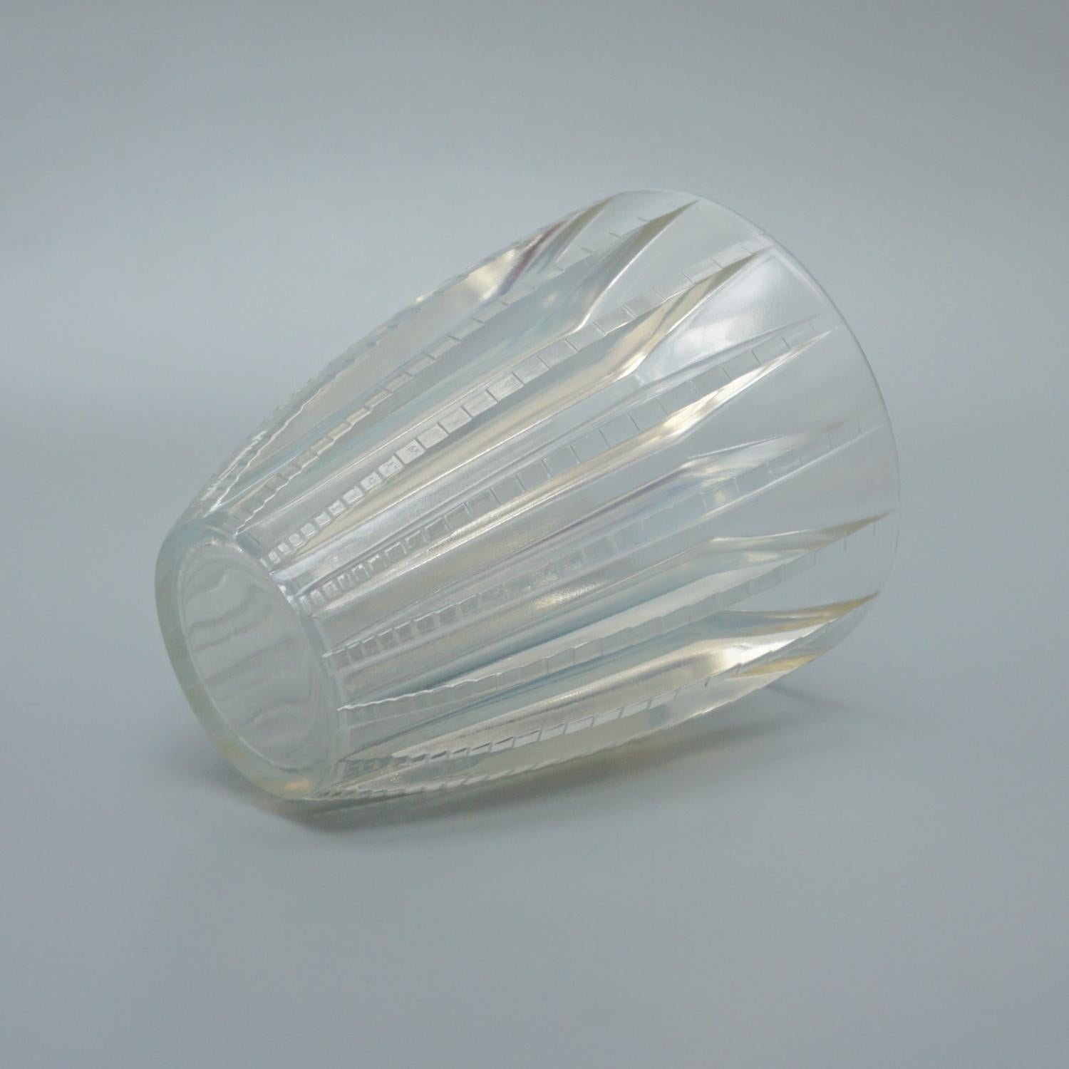 Mid-20th Century Opalescent Glass Vase 'Chamonix' by Rene Lalique circa 1935