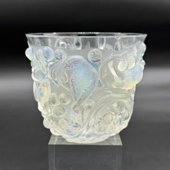 Vaso in vetro opalescente R&R ART Avallon di Lalique