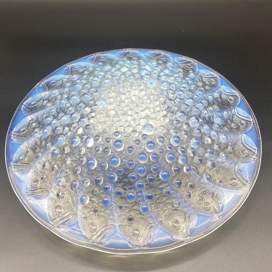 An Opalescent Roscoff dish by R.Lalique  For Sale 3