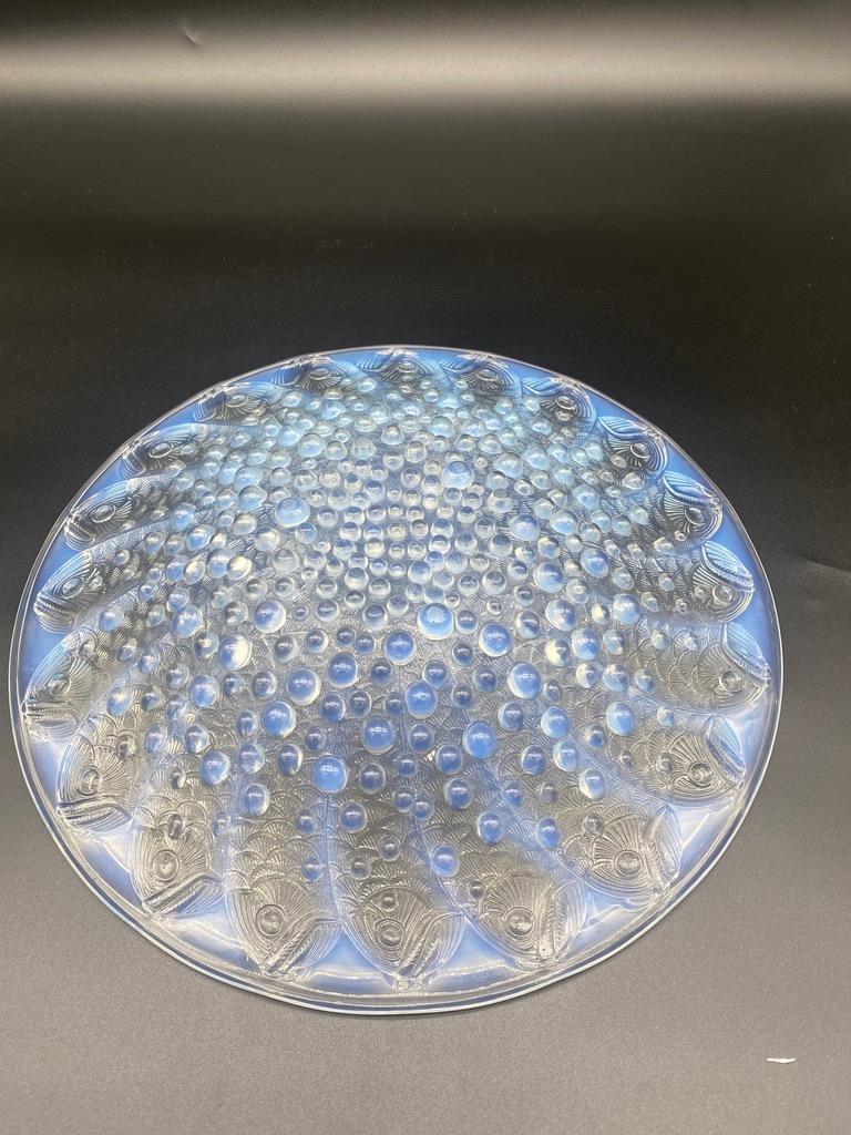 Molded An Opalescent Roscoff dish by R.Lalique  For Sale