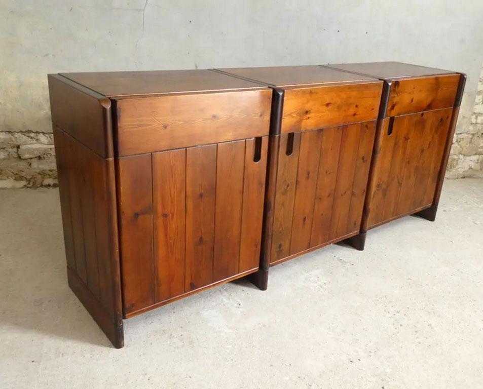 An organic sideboard in pine by Silvio Coppola, 
Edition Fratelli Montina circa 1970
distributed in France by Ligne Roset.