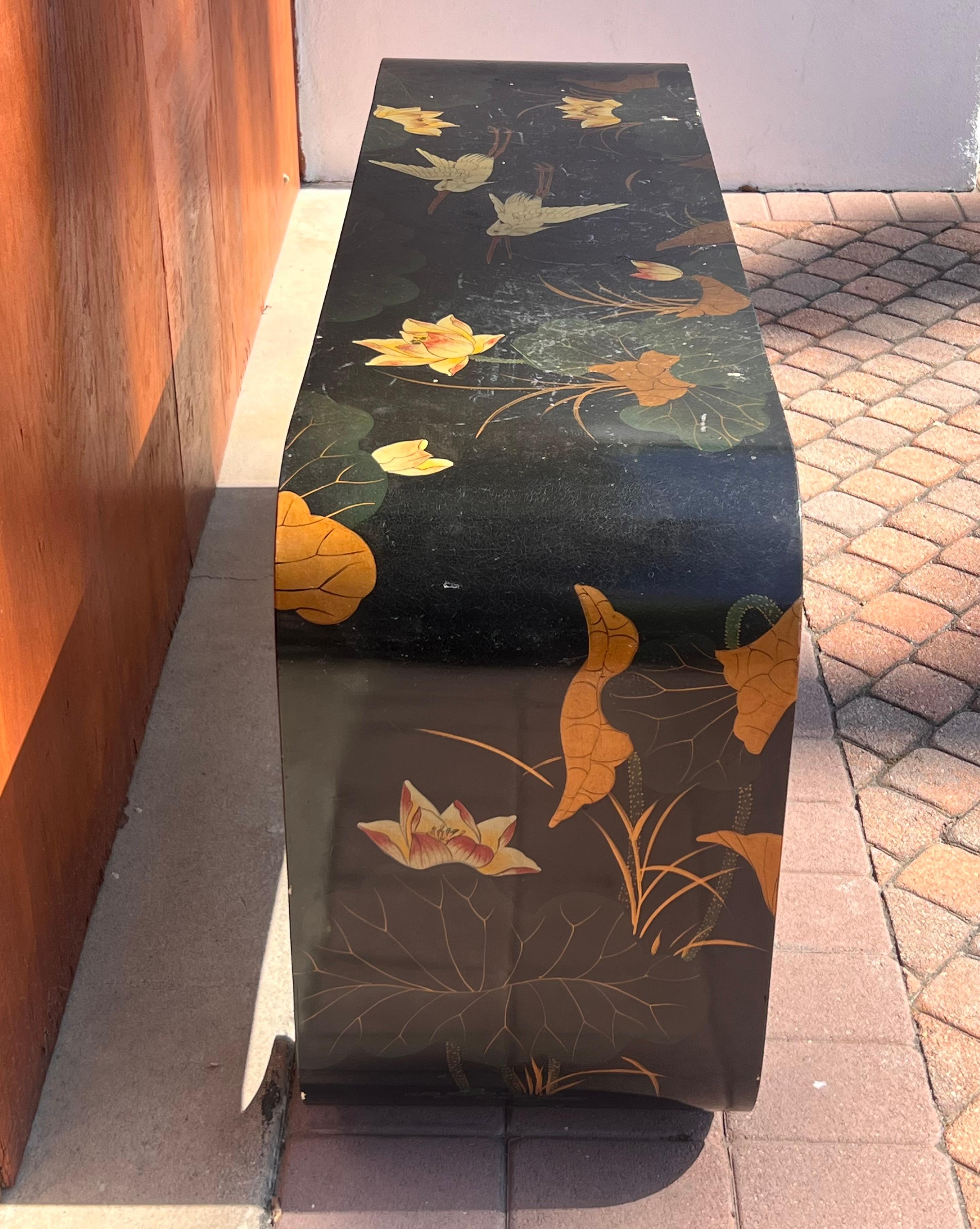 20th Century An oriental lacquered console table, 20th century For Sale