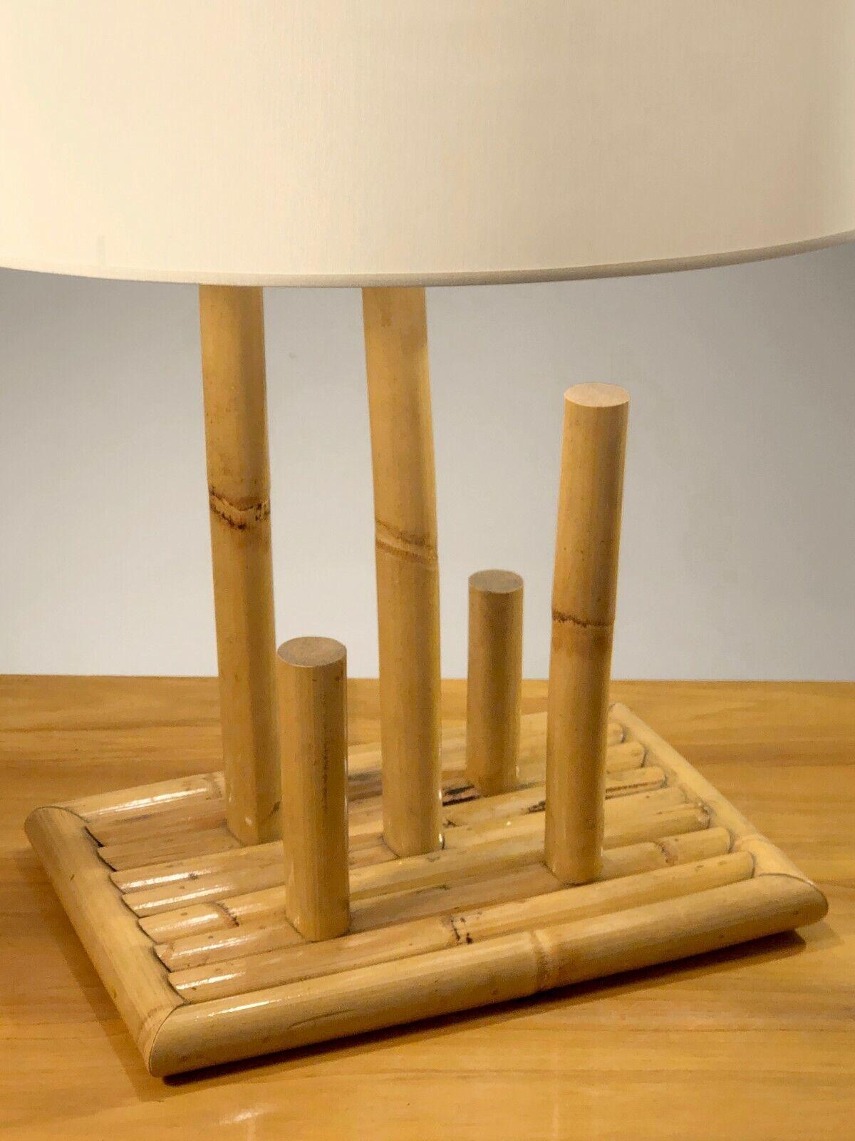 A MODERN BRUTALIST Bamboo TABLE LAMP, AUDOUX-MINNET Style, France 1970 In Good Condition For Sale In PARIS, FR