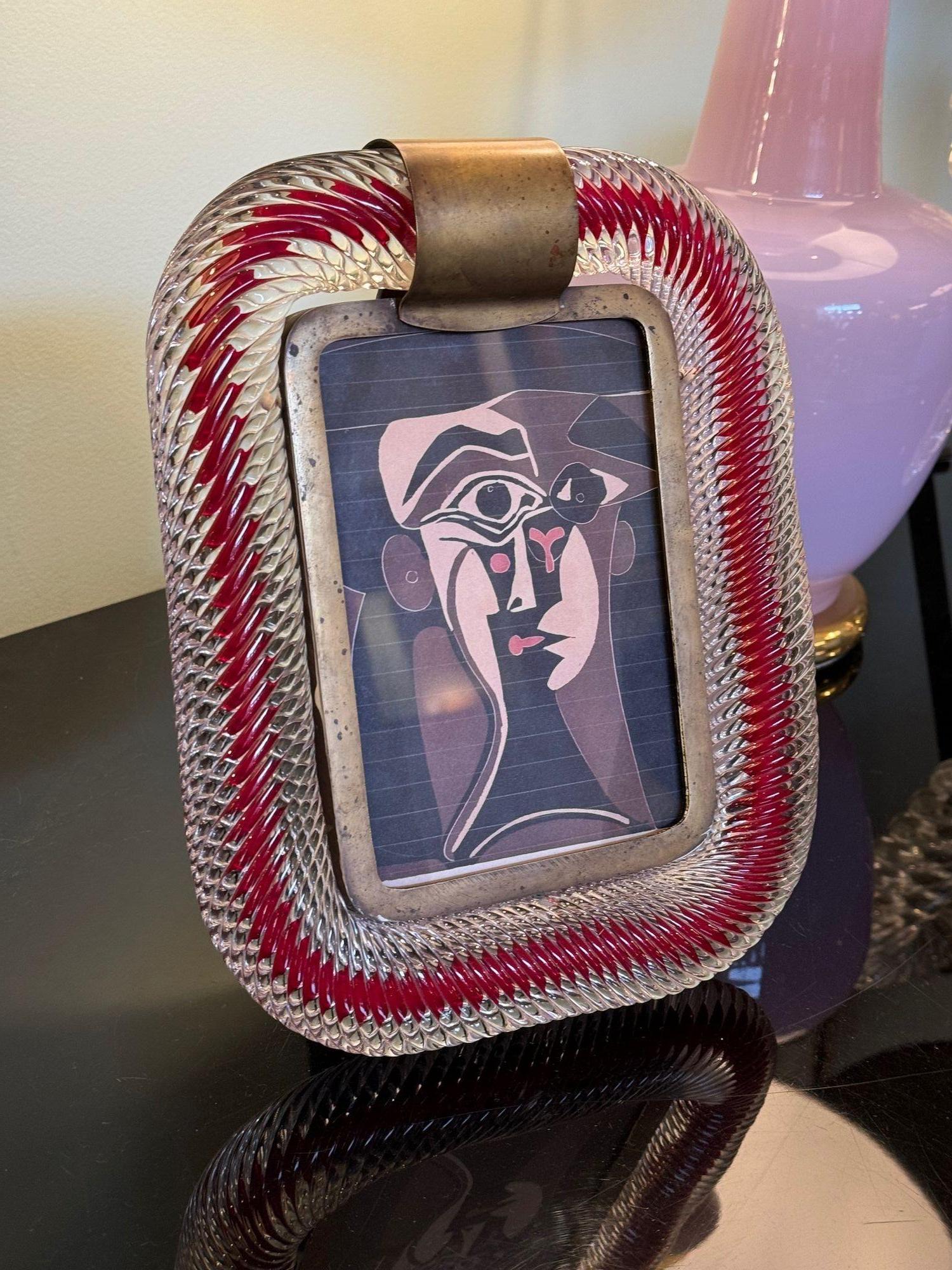 Ein originaler Murano-Glasbilderrahmen aus den 1940er Jahren, der Venini zugeschrieben wird (Mitte des 20. Jahrhunderts) im Angebot