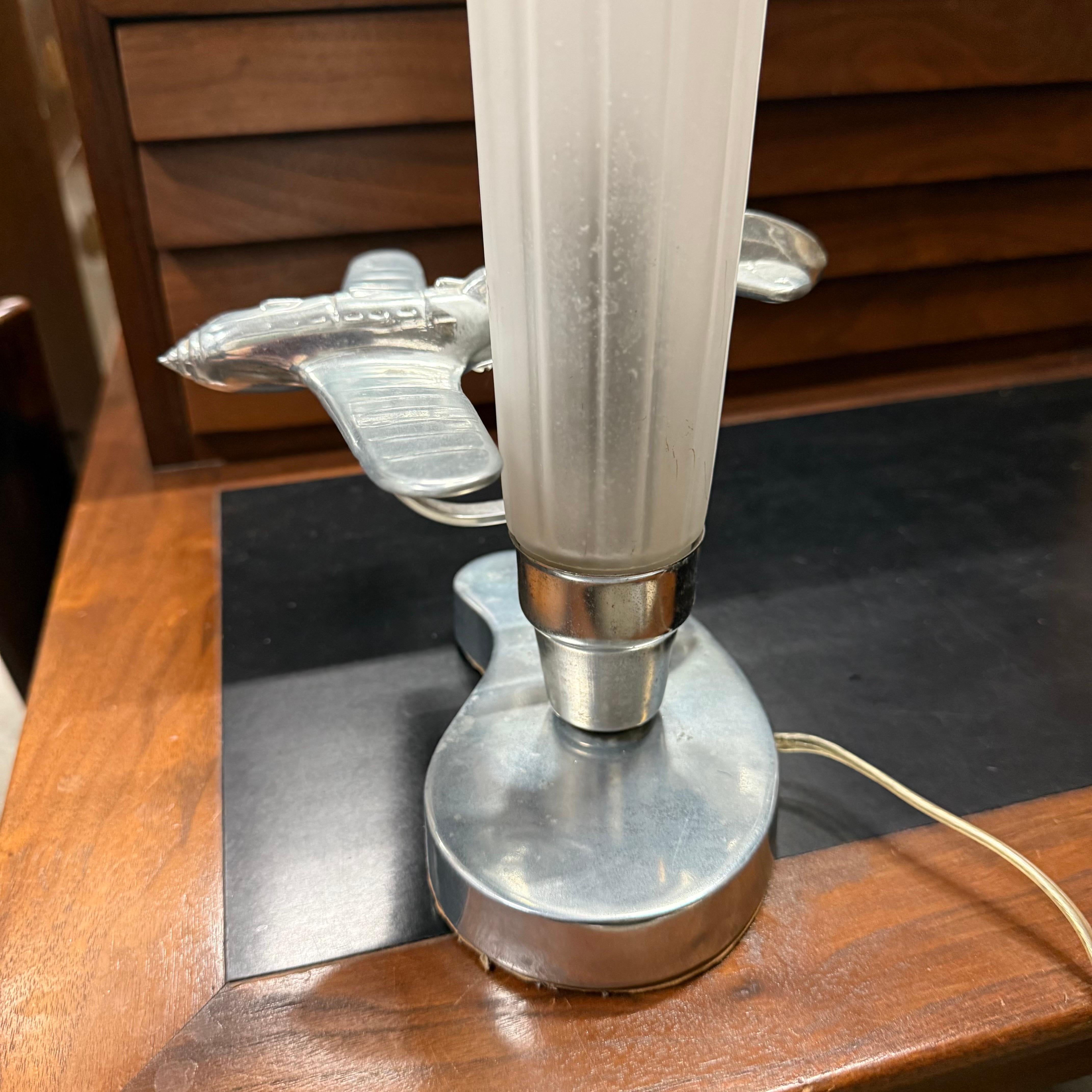 Une lampe d'avion originale de la Sarsaparilla Company of Ny en vente 3