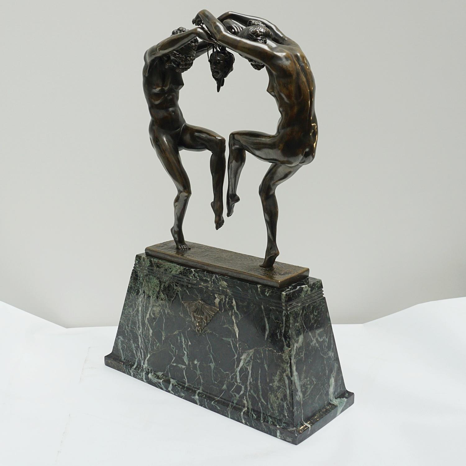Sculpture française Art déco d'origine en bronze et marbre, vers 1920 en vente 3