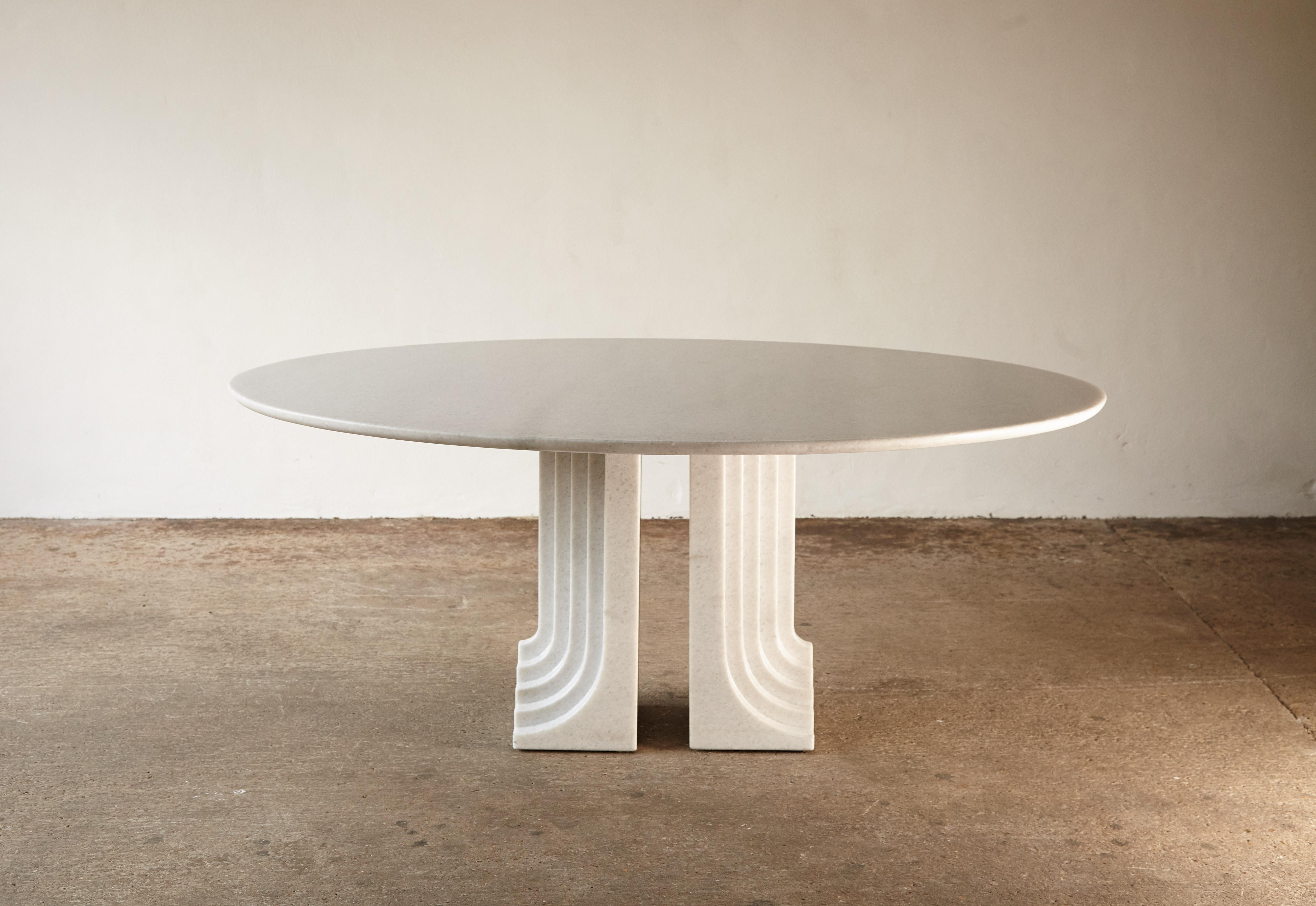 An original Carlo Scarpa Samo table in Naxos Marble, Simon Gavina, Italy, 1970s.
 
