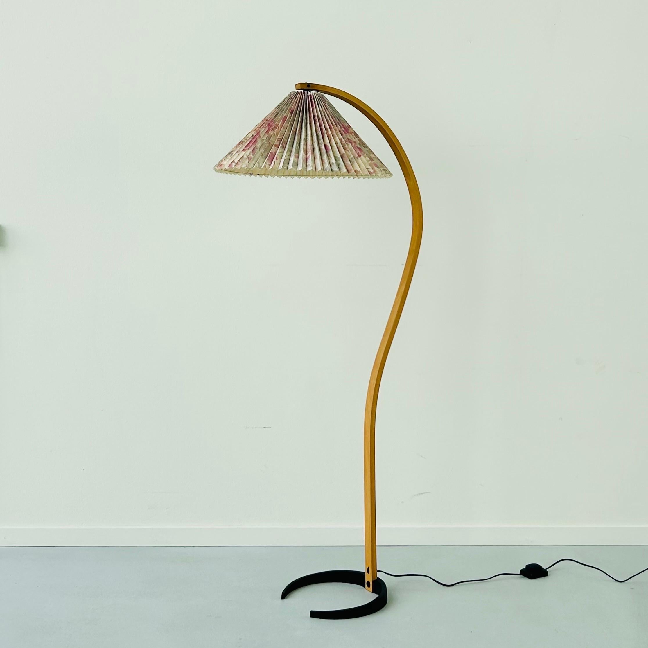 Original Danish Caprani Floor Lamp, 1970s, Denmark For Sale 4