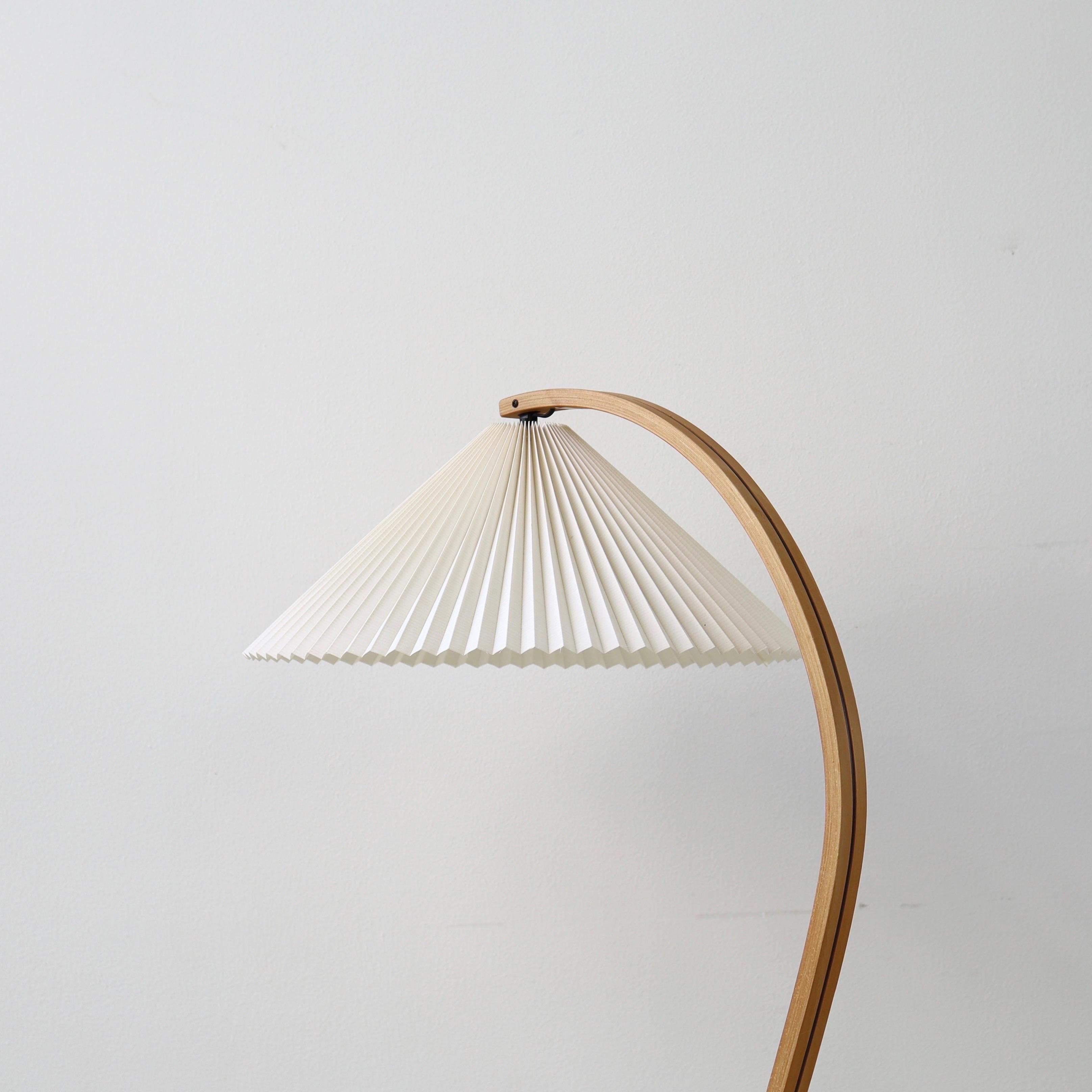 An Original Danish Caprani Floor Lamp, 1970s, Denmark  1