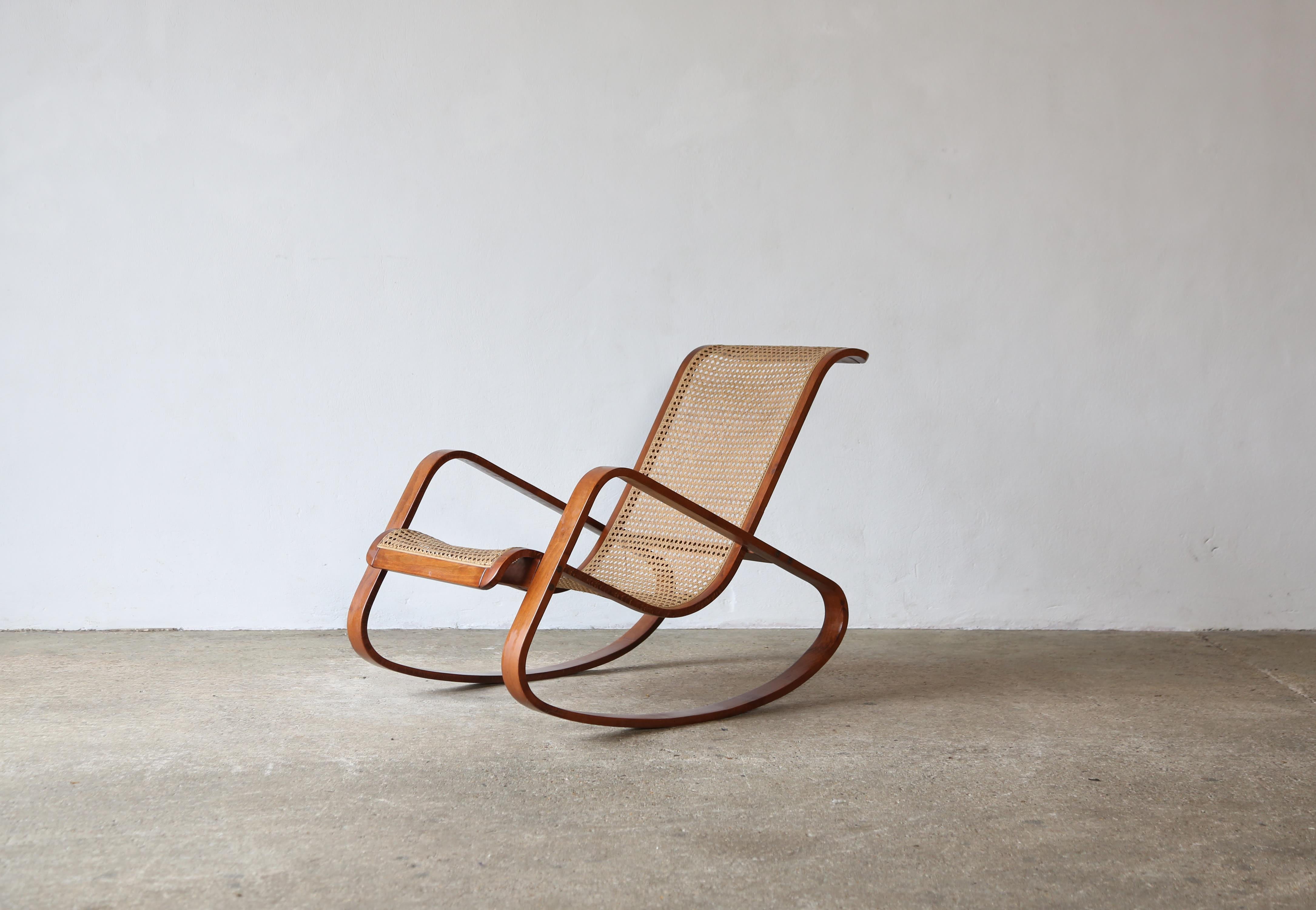 Mid-Century Modern An Original Dondolo Rocking Chair by Luigi Crassevig, Italy, 1970s For Sale